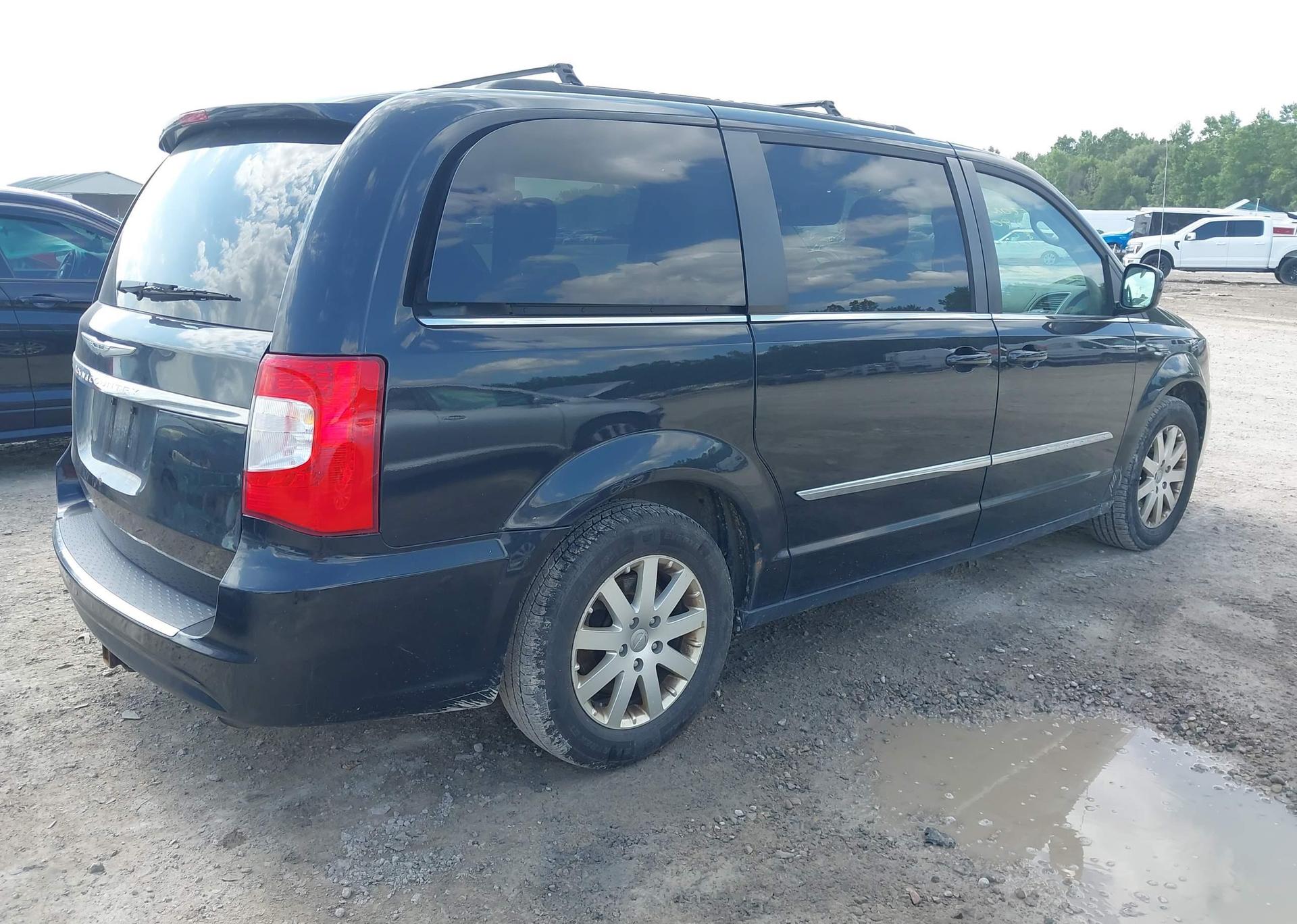 2014 CHRYSLER TOWN & COUNTRY TOURING