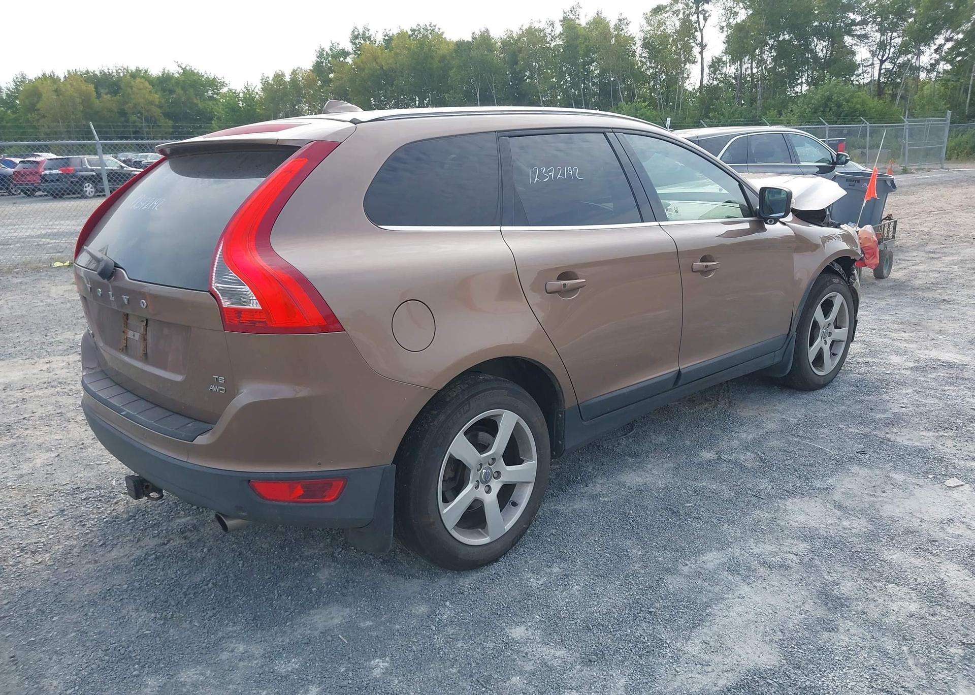 2010 VOLVO XC60 T6