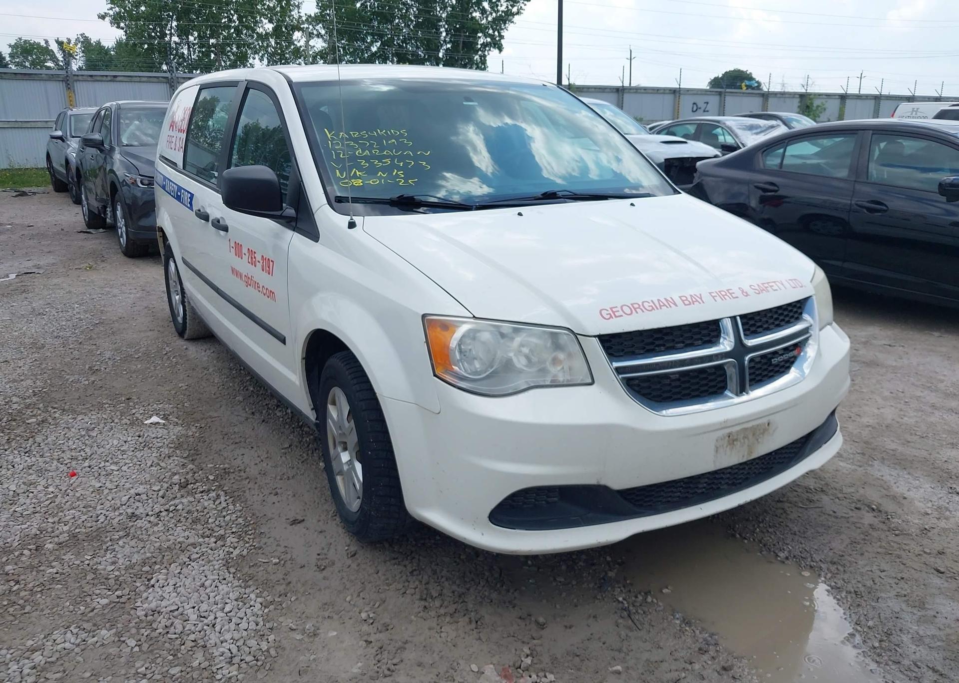 2012 DODGE GRAND CARAVAN SE
