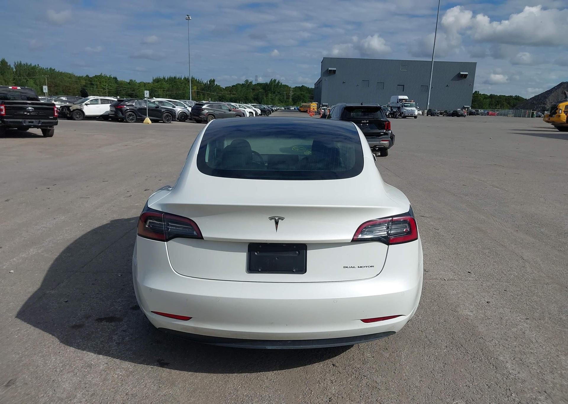 2018 TESLA MODEL 3