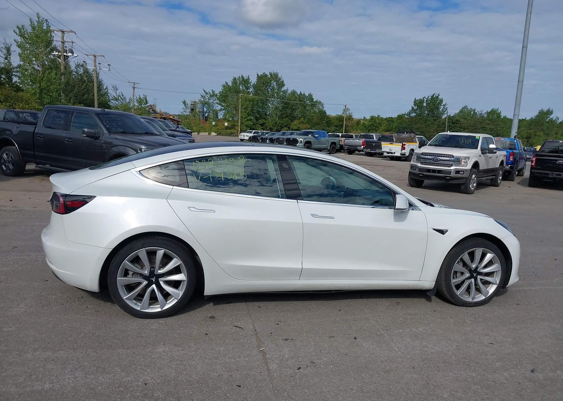 2018 TESLA MODEL 3