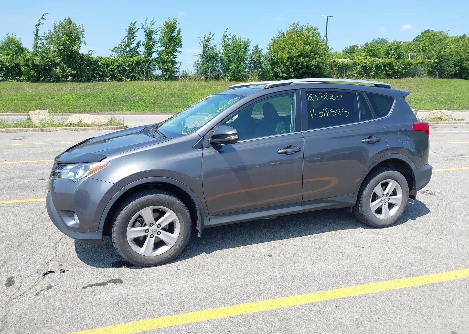 2013 TOYOTA RAV4 XLE