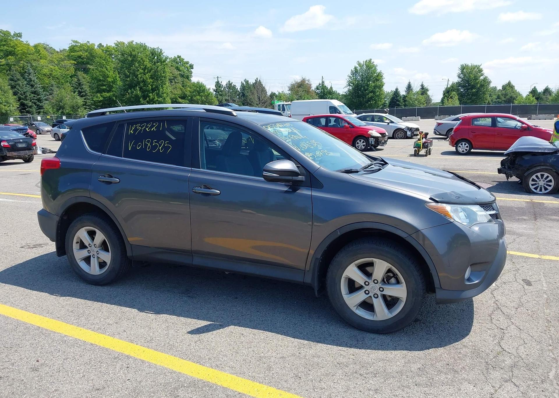 2013 TOYOTA RAV4 XLE