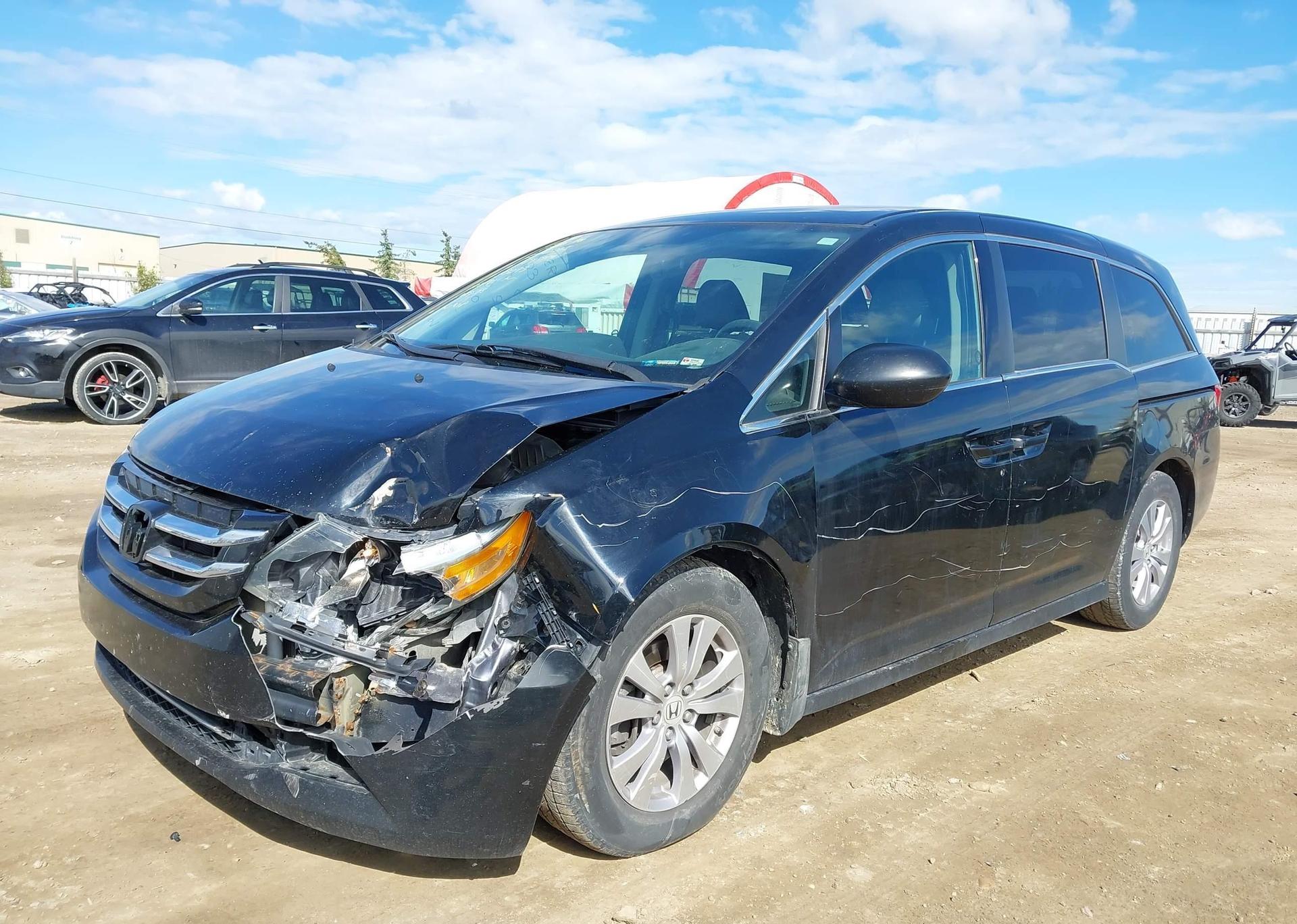 2016 HONDA Odyssey se