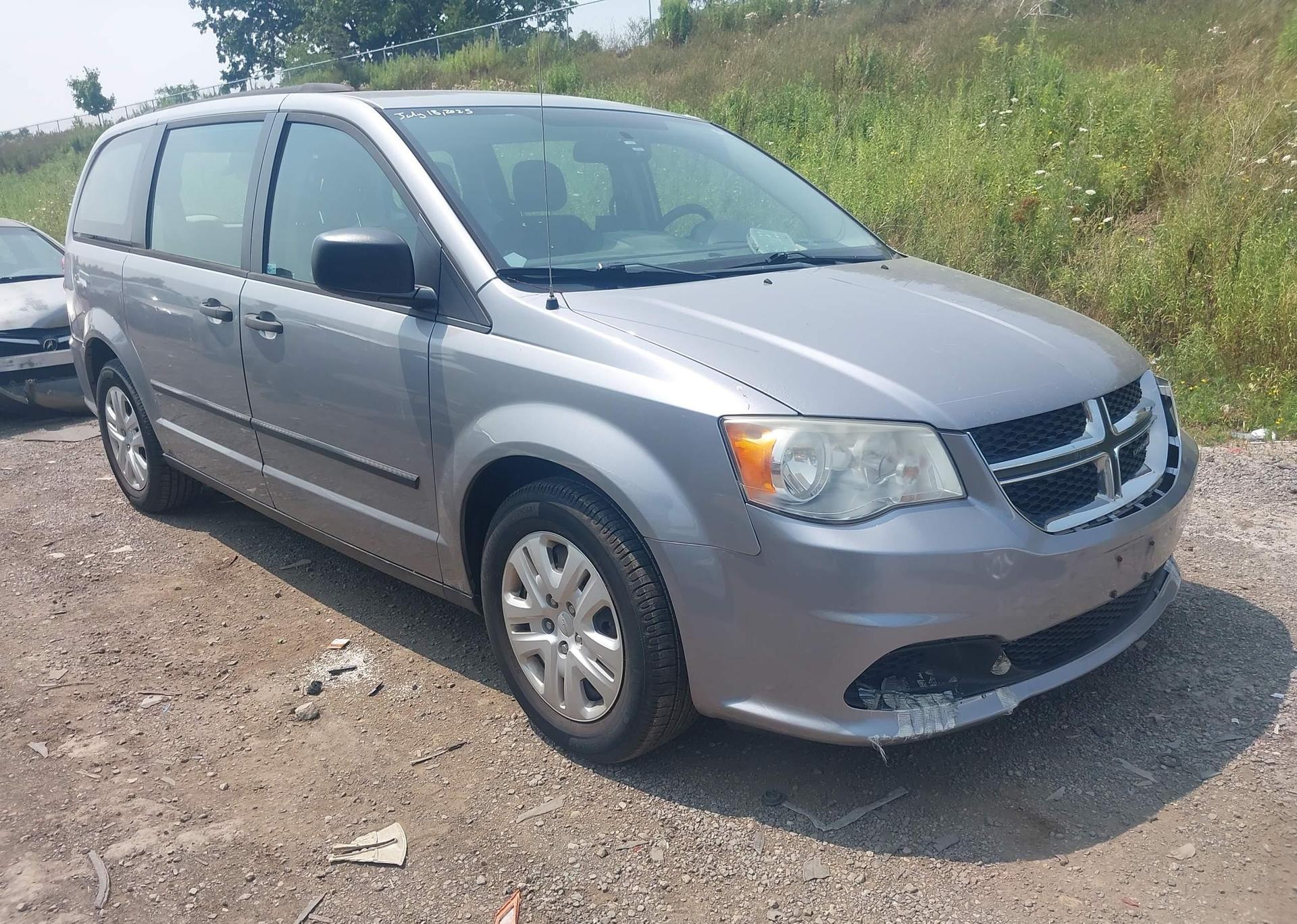 2013 DODGE GRAND CARAVAN SE