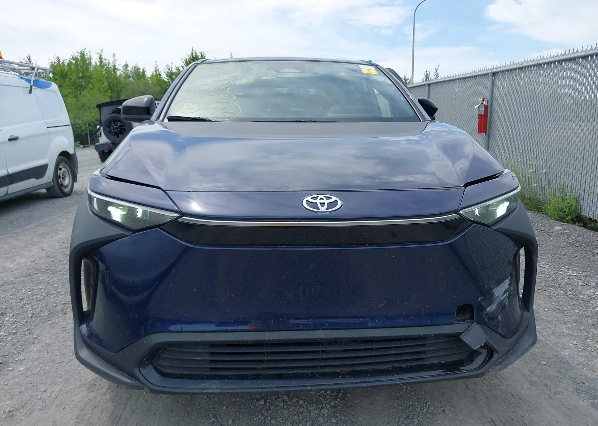 2023 TOYOTA BZ4X XLE