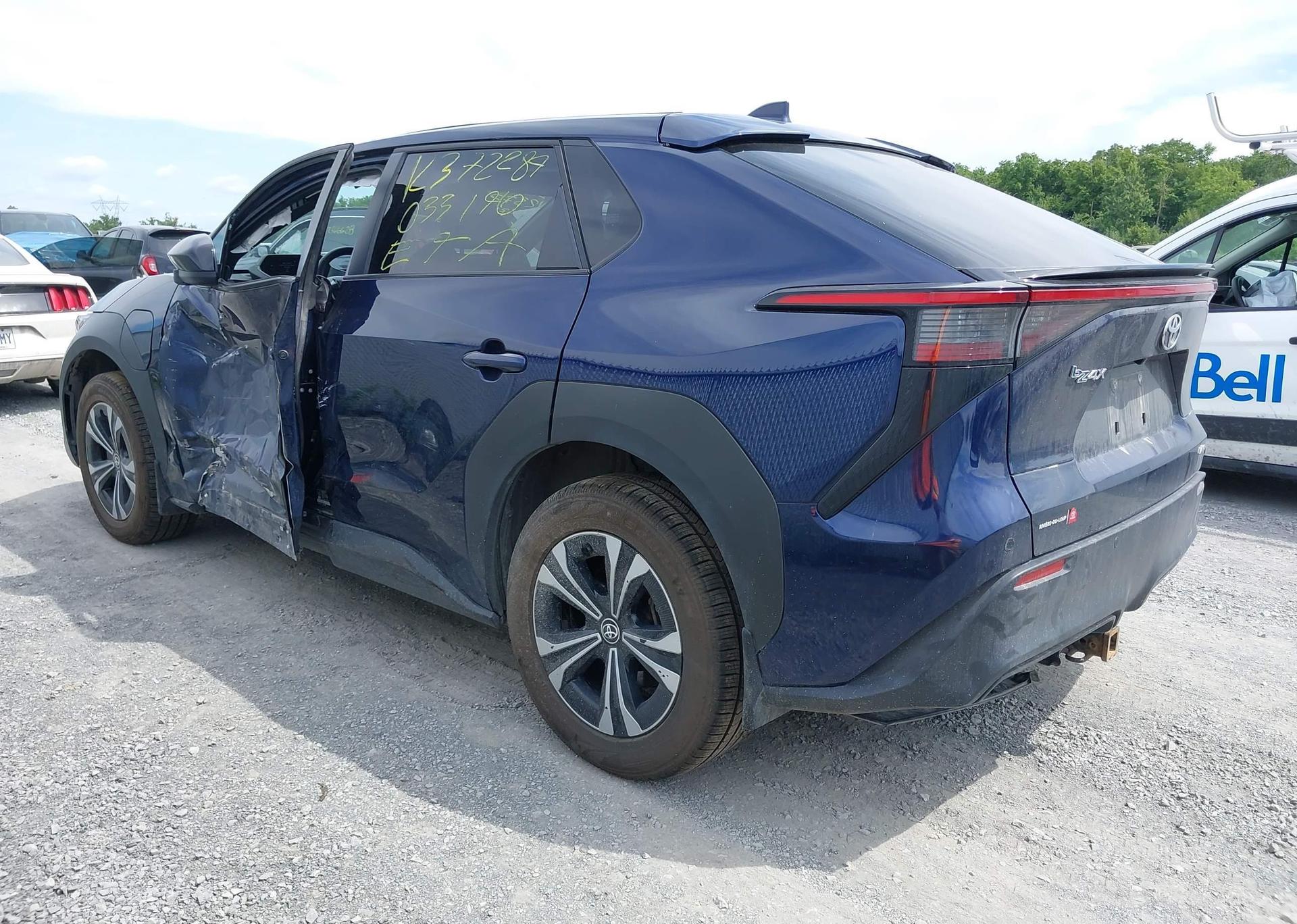 2023 TOYOTA BZ4X XLE
