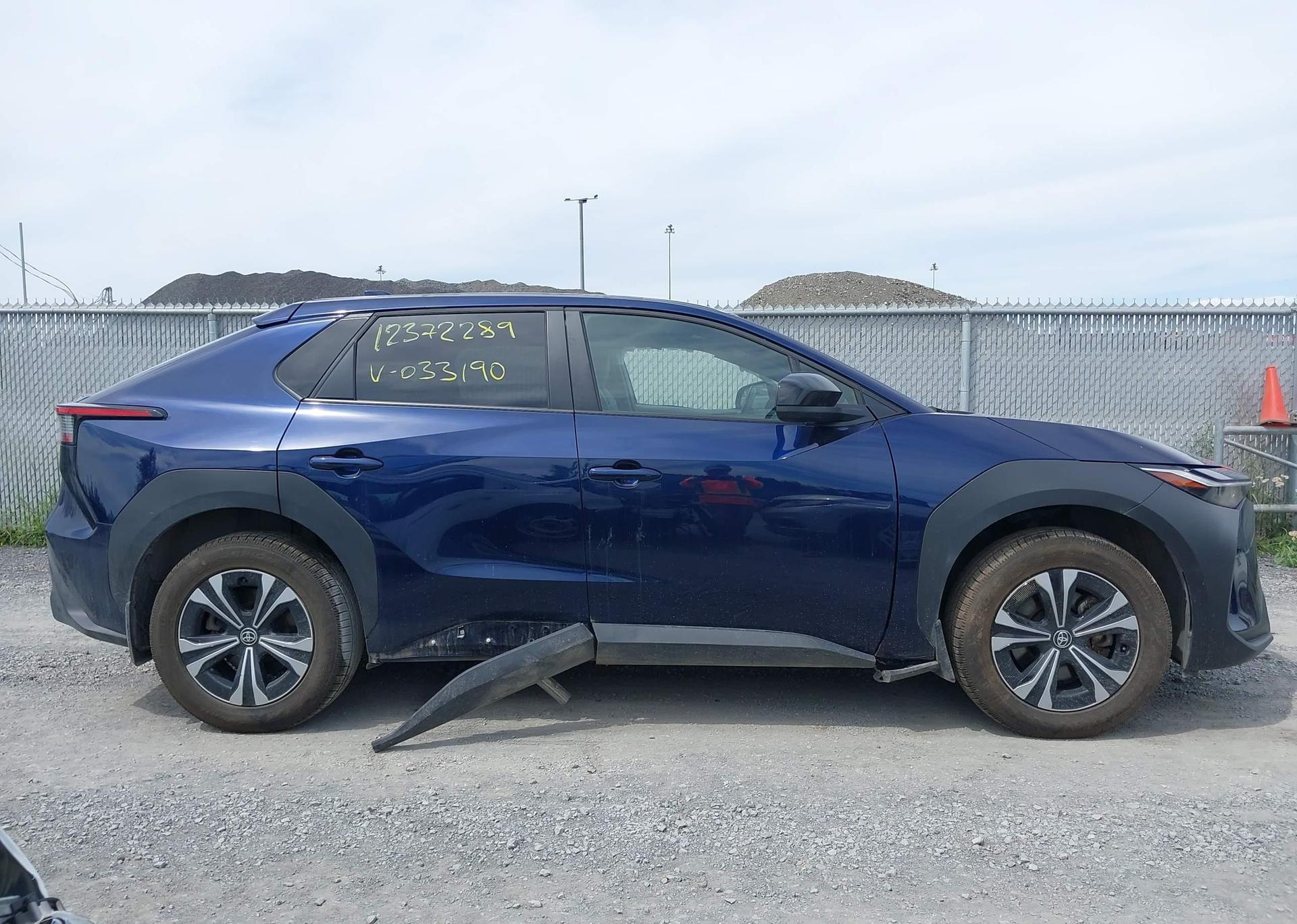 2023 TOYOTA BZ4X XLE