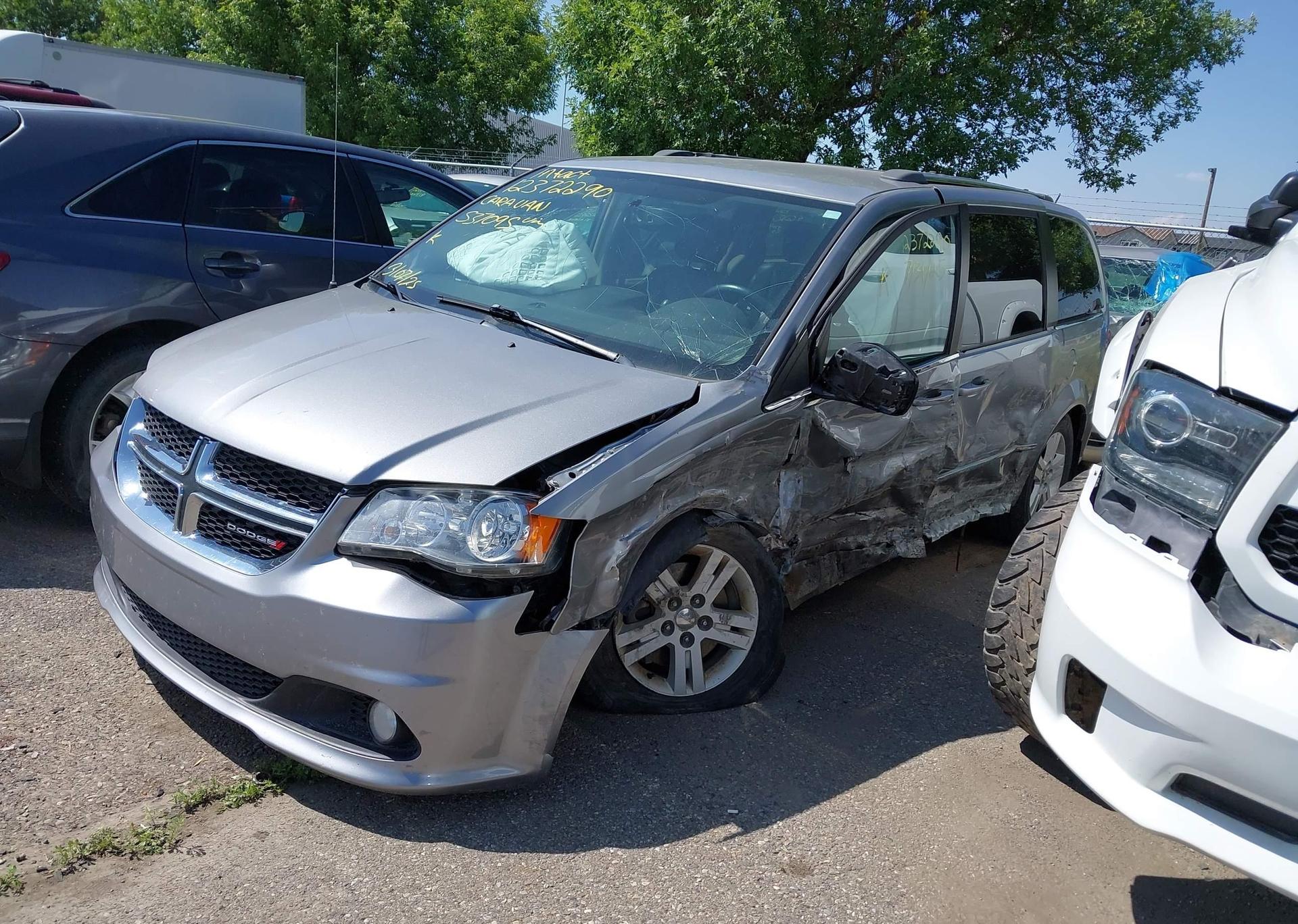 2015 DODGE GRAND CARAVAN CREW