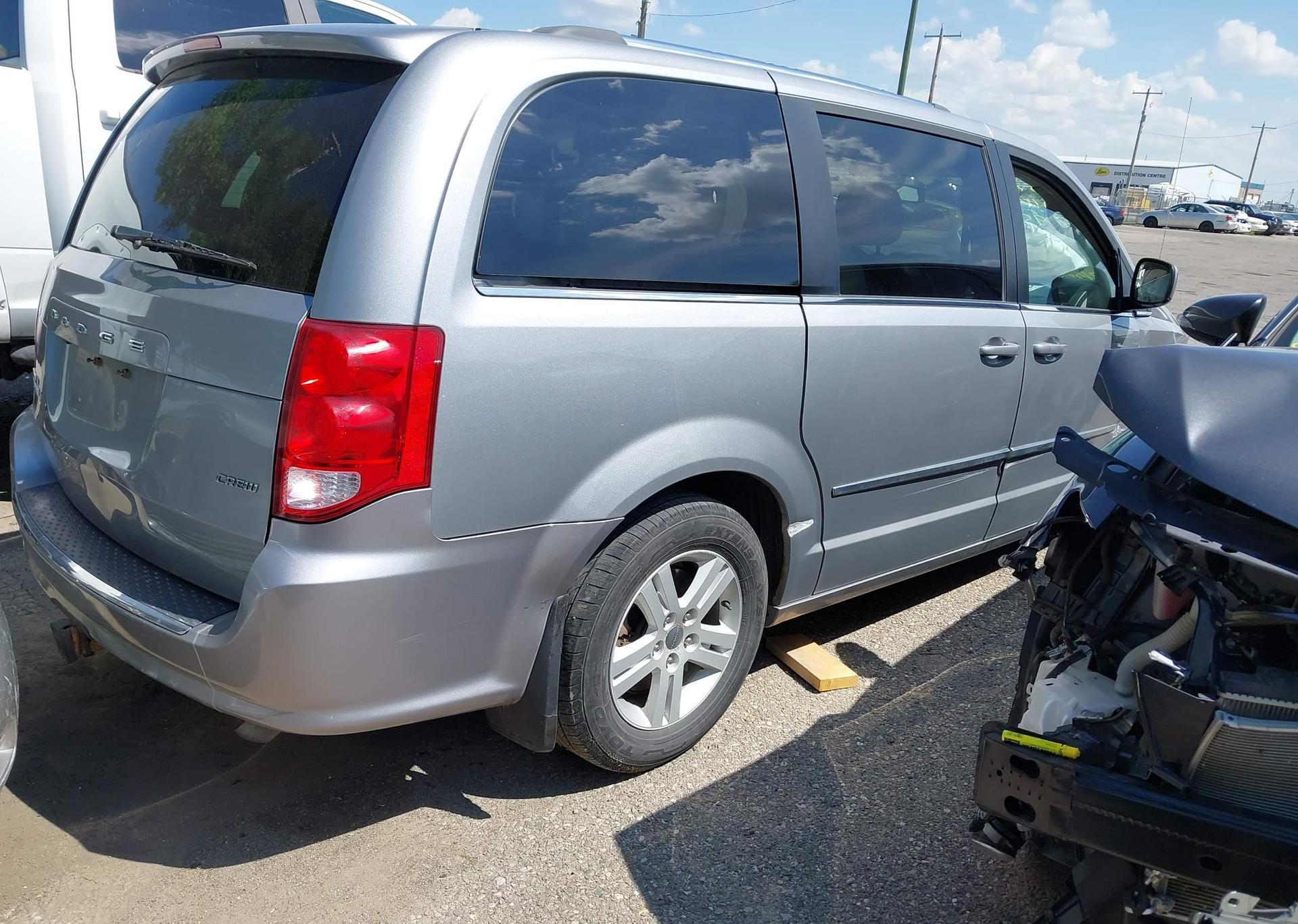 2015 DODGE GRAND CARAVAN CREW