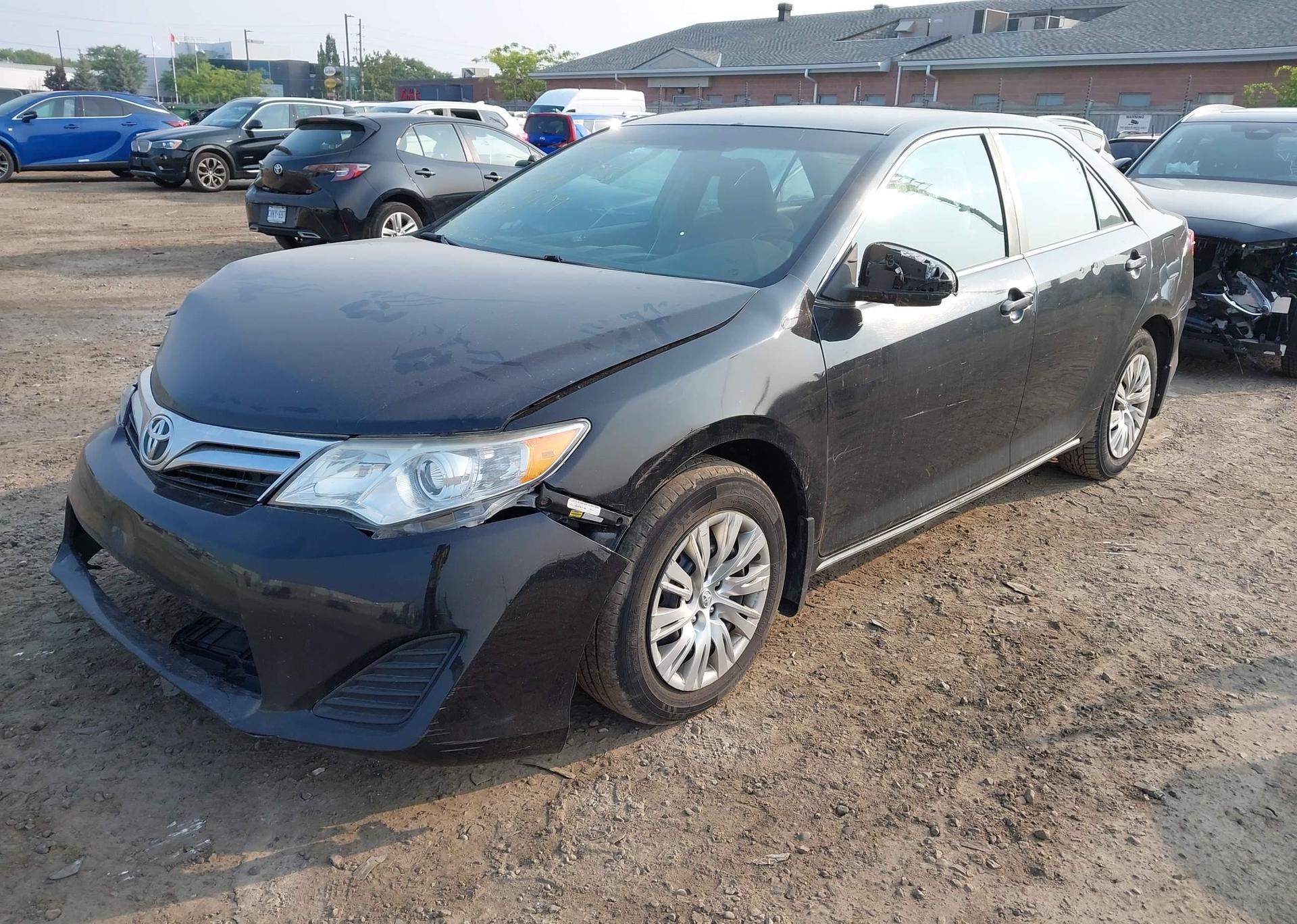 2014 TOYOTA CAMRY