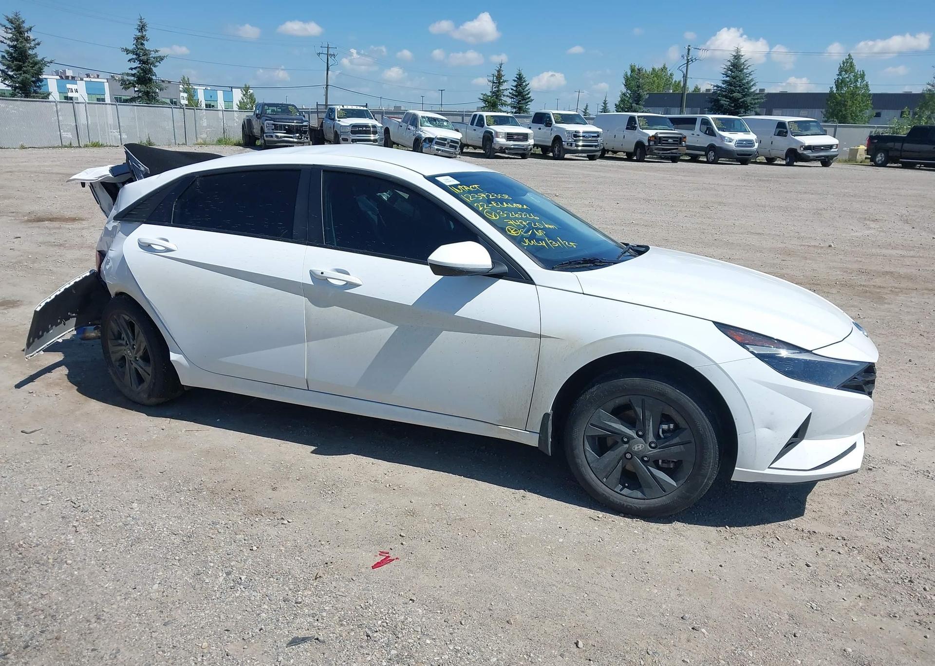2022 HYUNDAI ELANTRA SEL