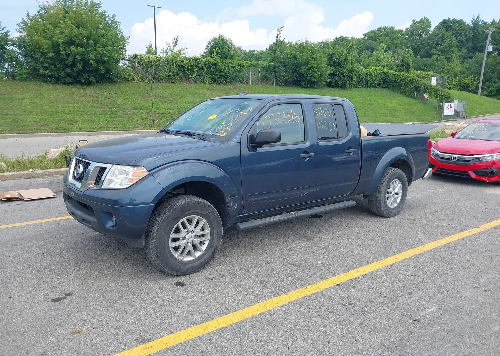 2017 NISSAN FRONTIER SL