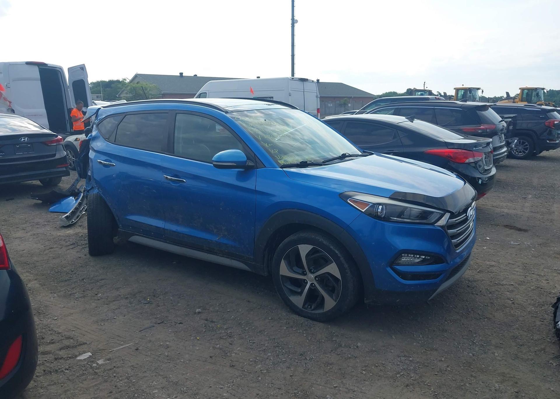 2017 HYUNDAI TUCSON SE