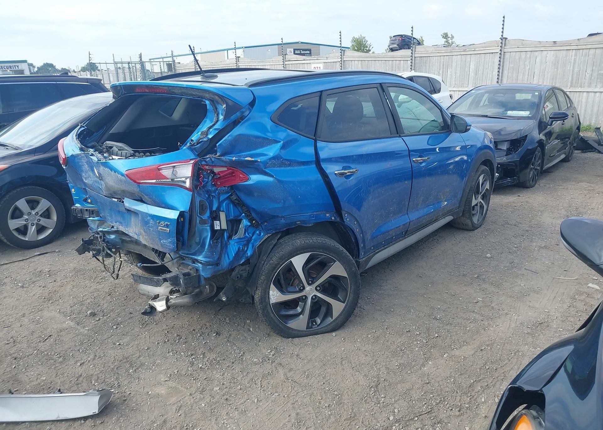 2017 HYUNDAI TUCSON SE