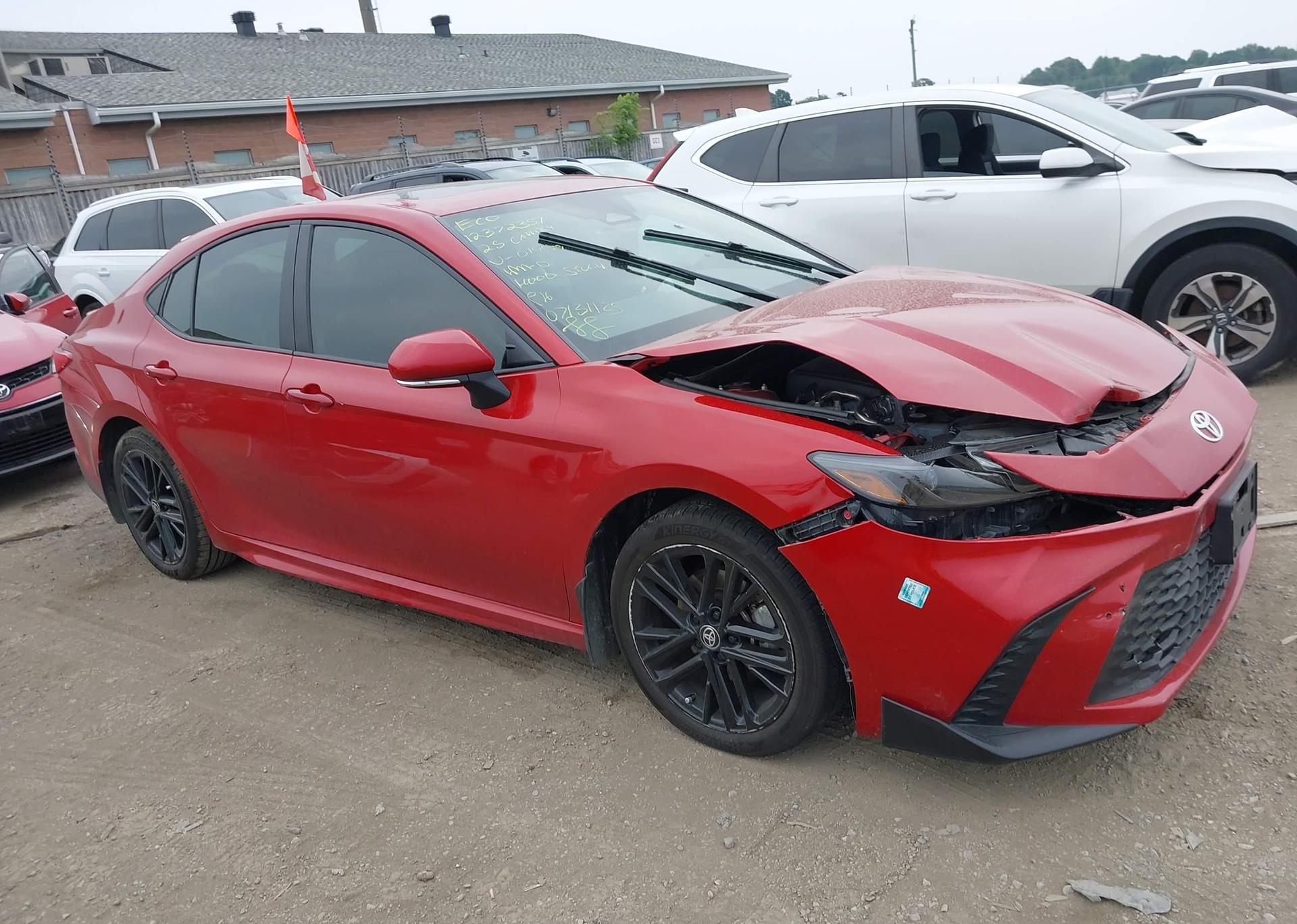 2025 TOYOTA CAMRY