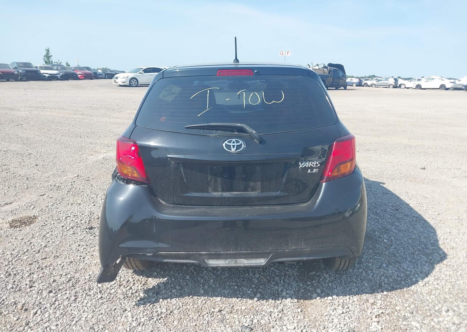2016 TOYOTA YARIS LE