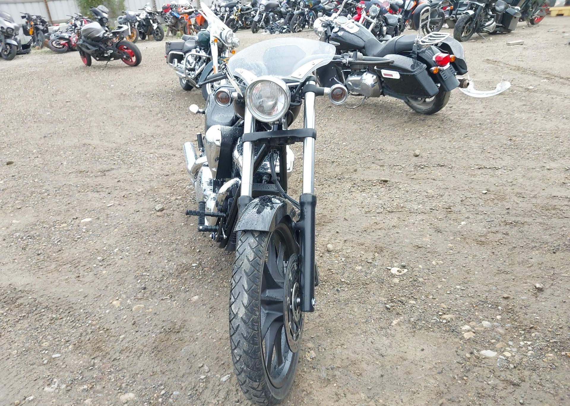 2013 HONDA VT1300 CXA