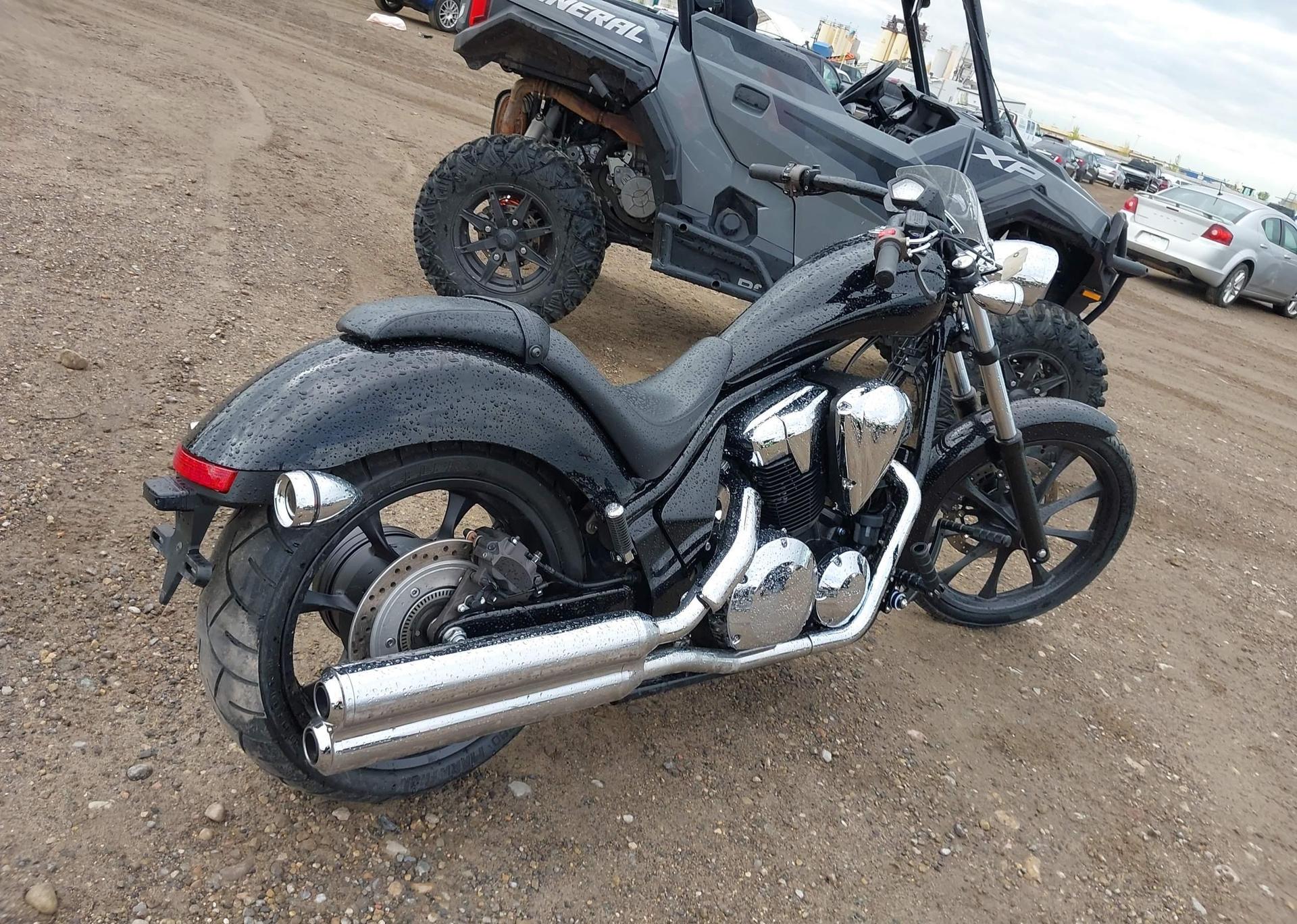 2013 HONDA VT1300 CXA