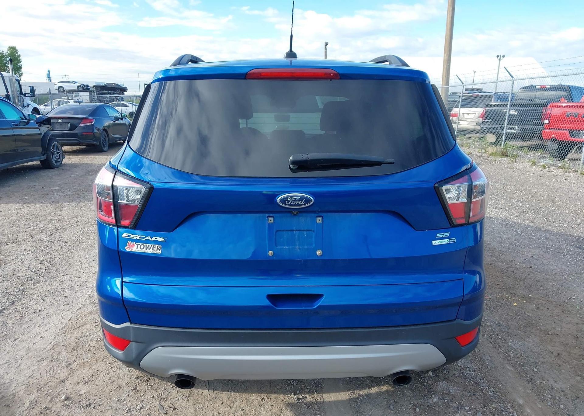 2017 FORD ESCAPE SE