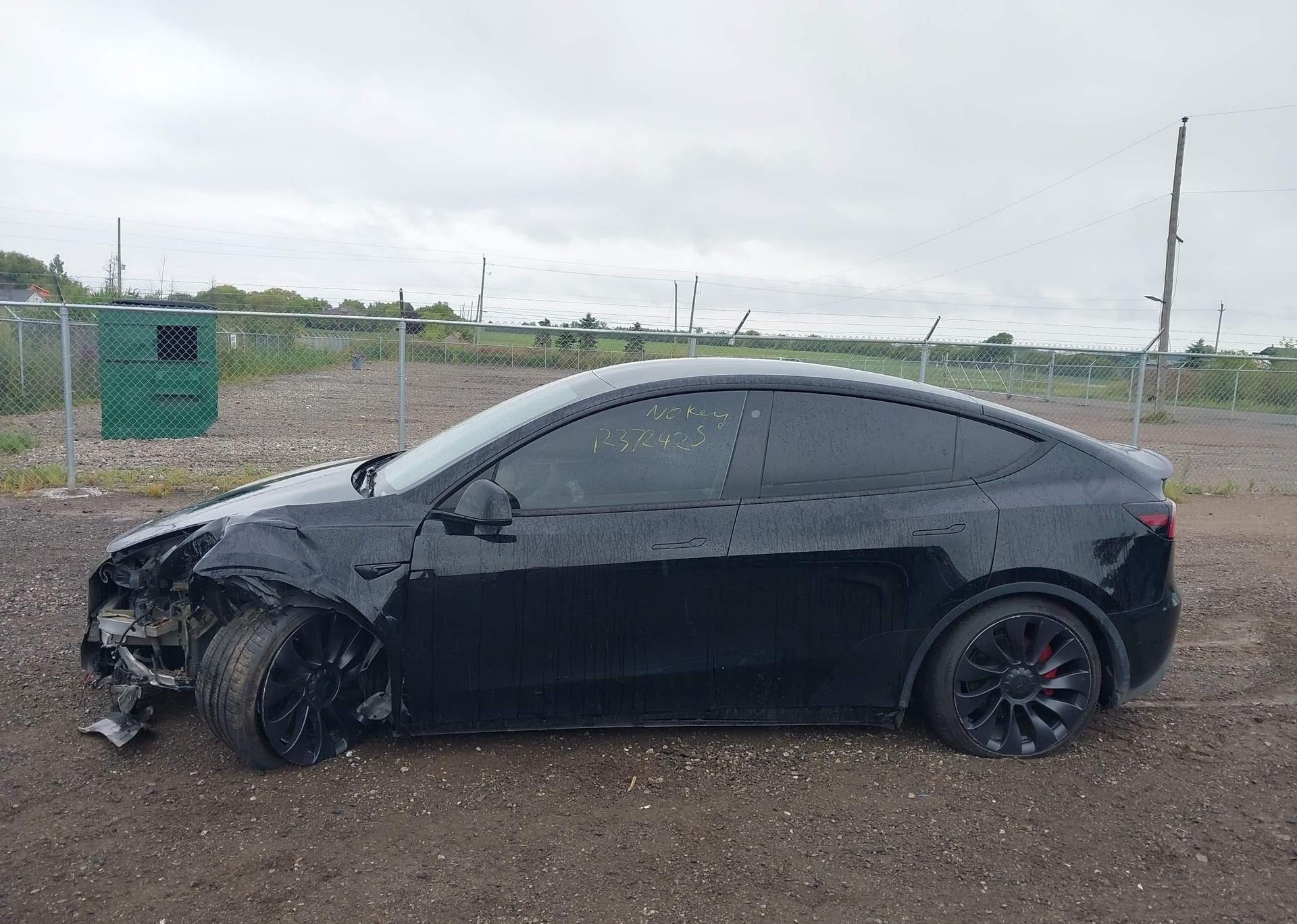 2023 TESLA MODEL Y PERFORMANCE