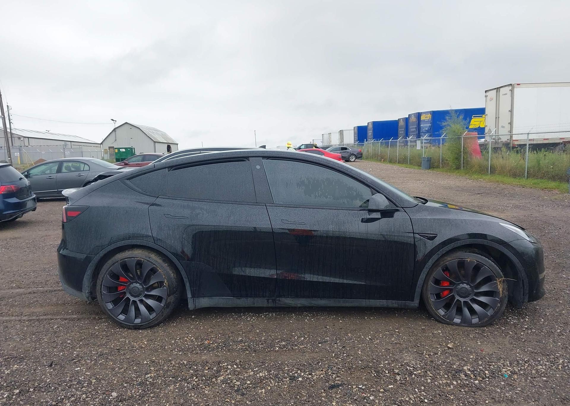 2023 TESLA MODEL Y PERFORMANCE