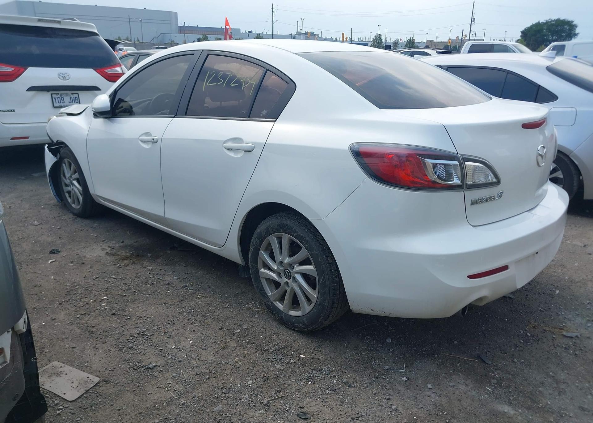 2013 MAZDA MAZDA3