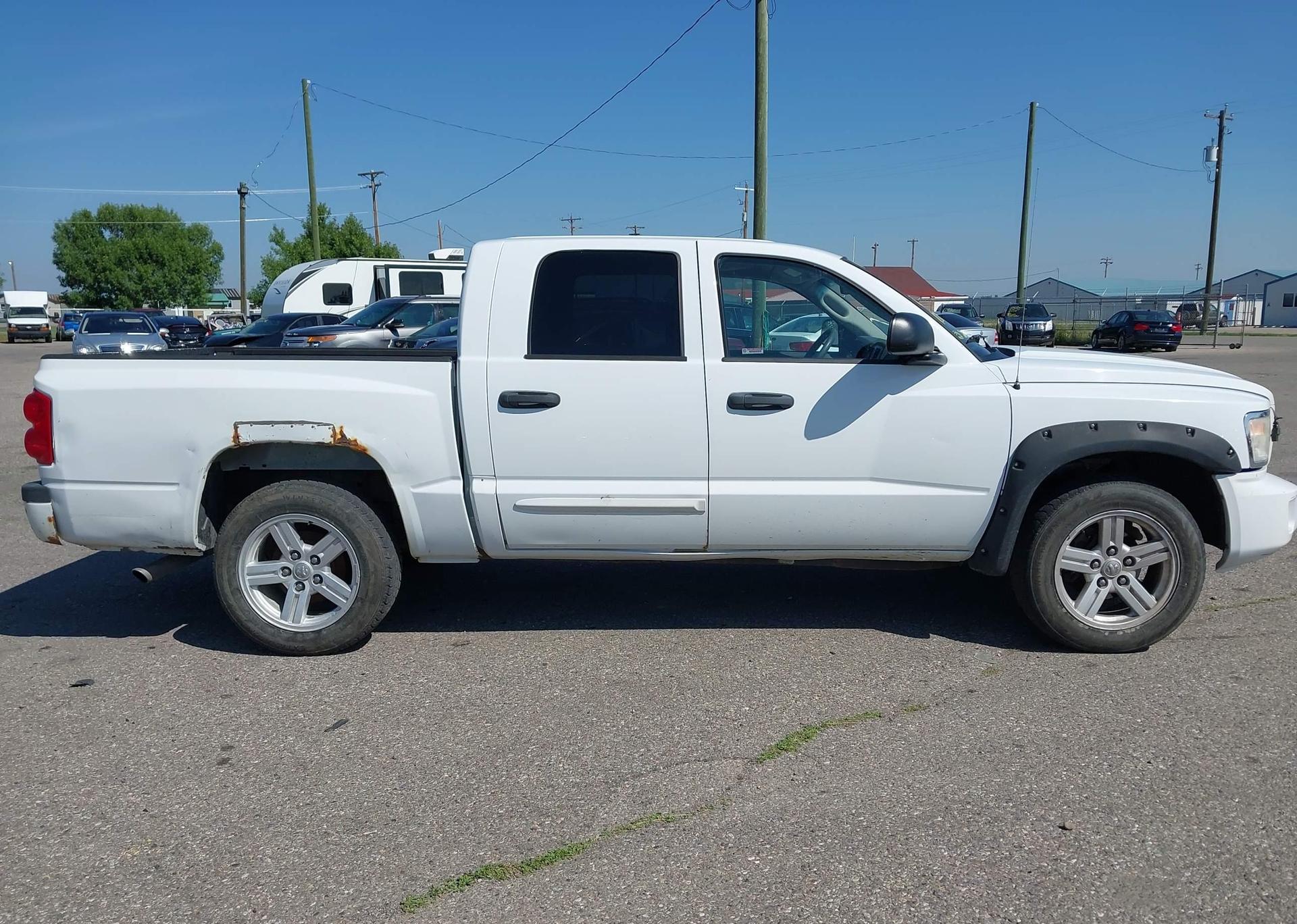 2007 DODGE DAKOTA QUAD SLT