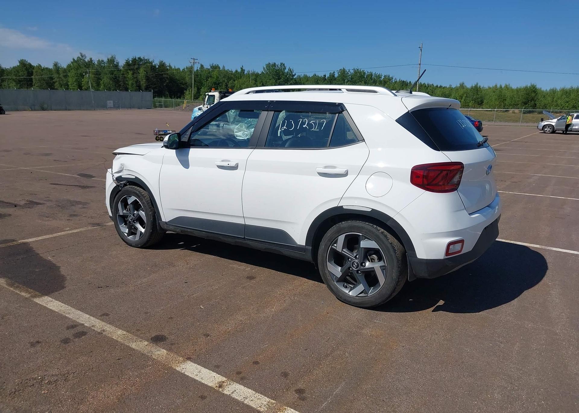 2023 HYUNDAI VENUE ULTIMATE WITH BLACK INTERIOR