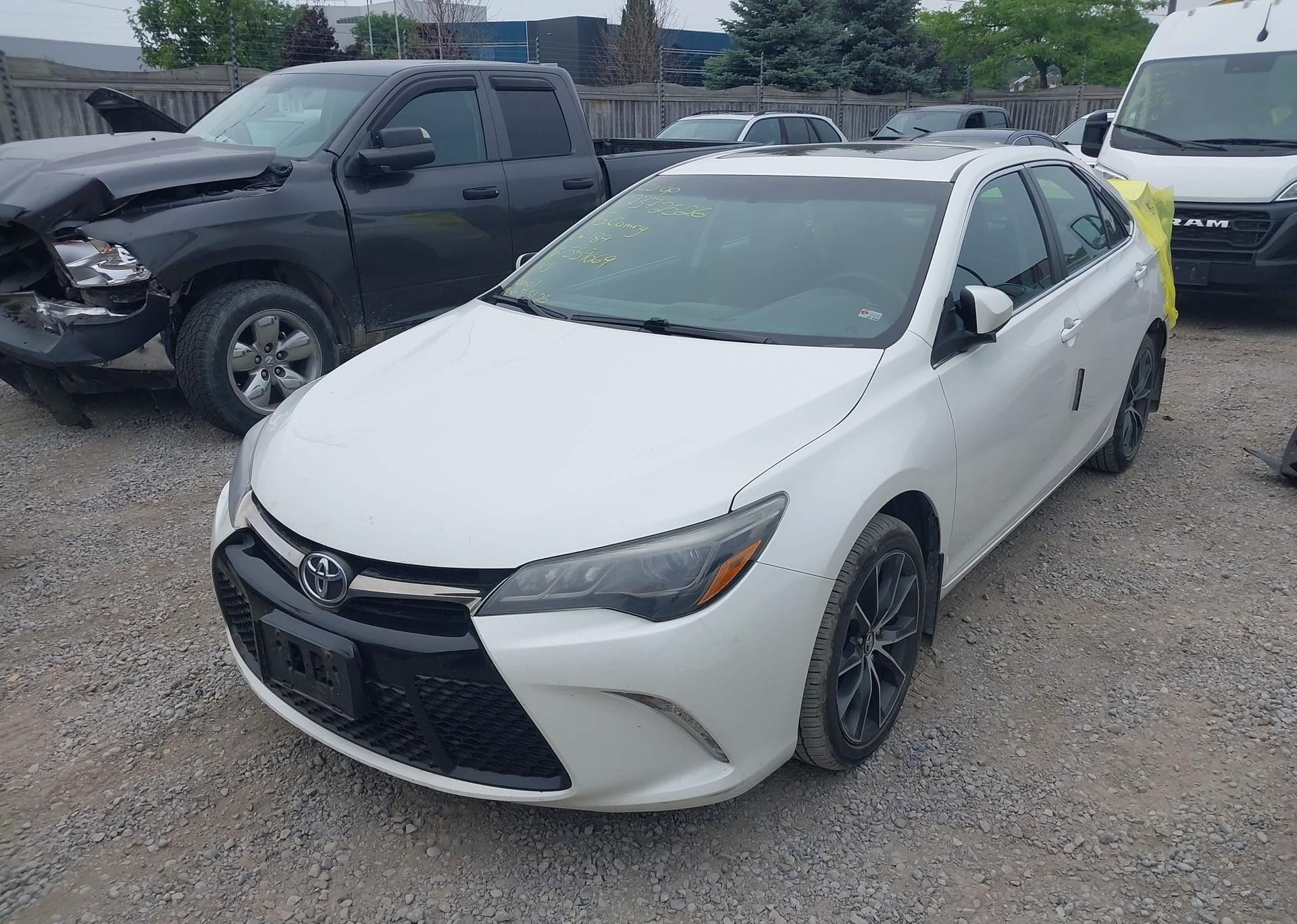 2015 TOYOTA CAMRY XSE