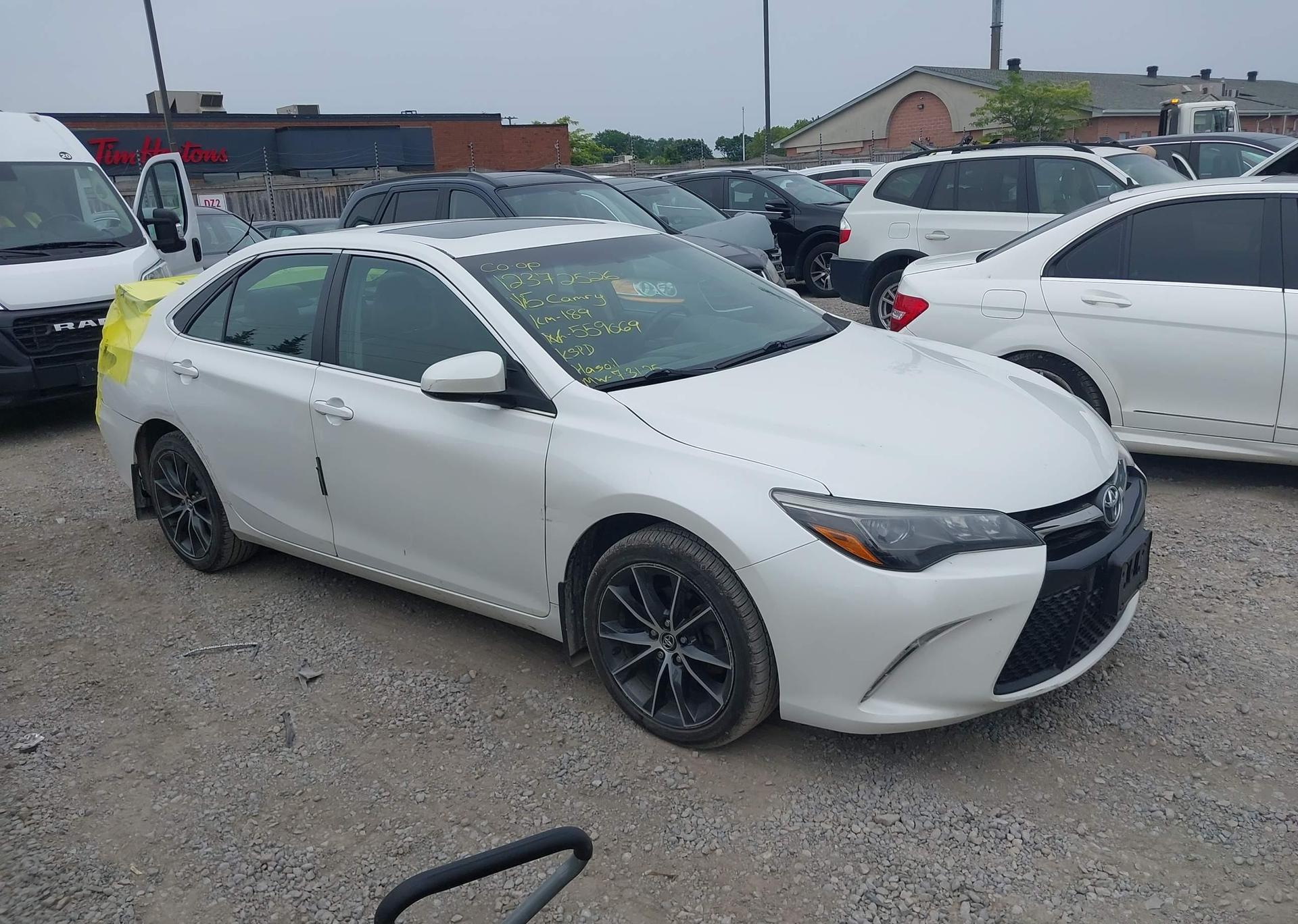 2015 TOYOTA CAMRY XSE