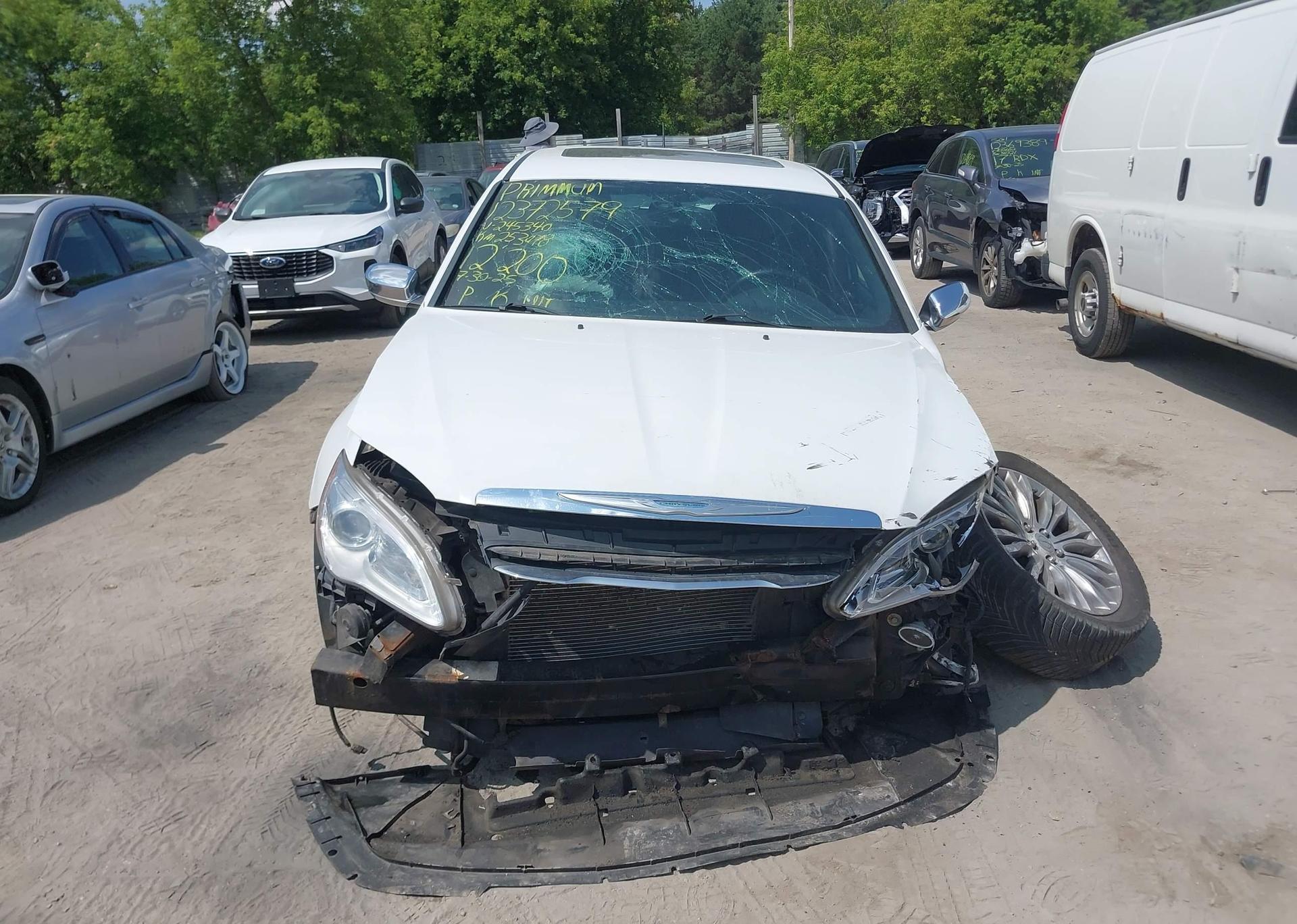 2012 CHRYSLER 200 LIMITED