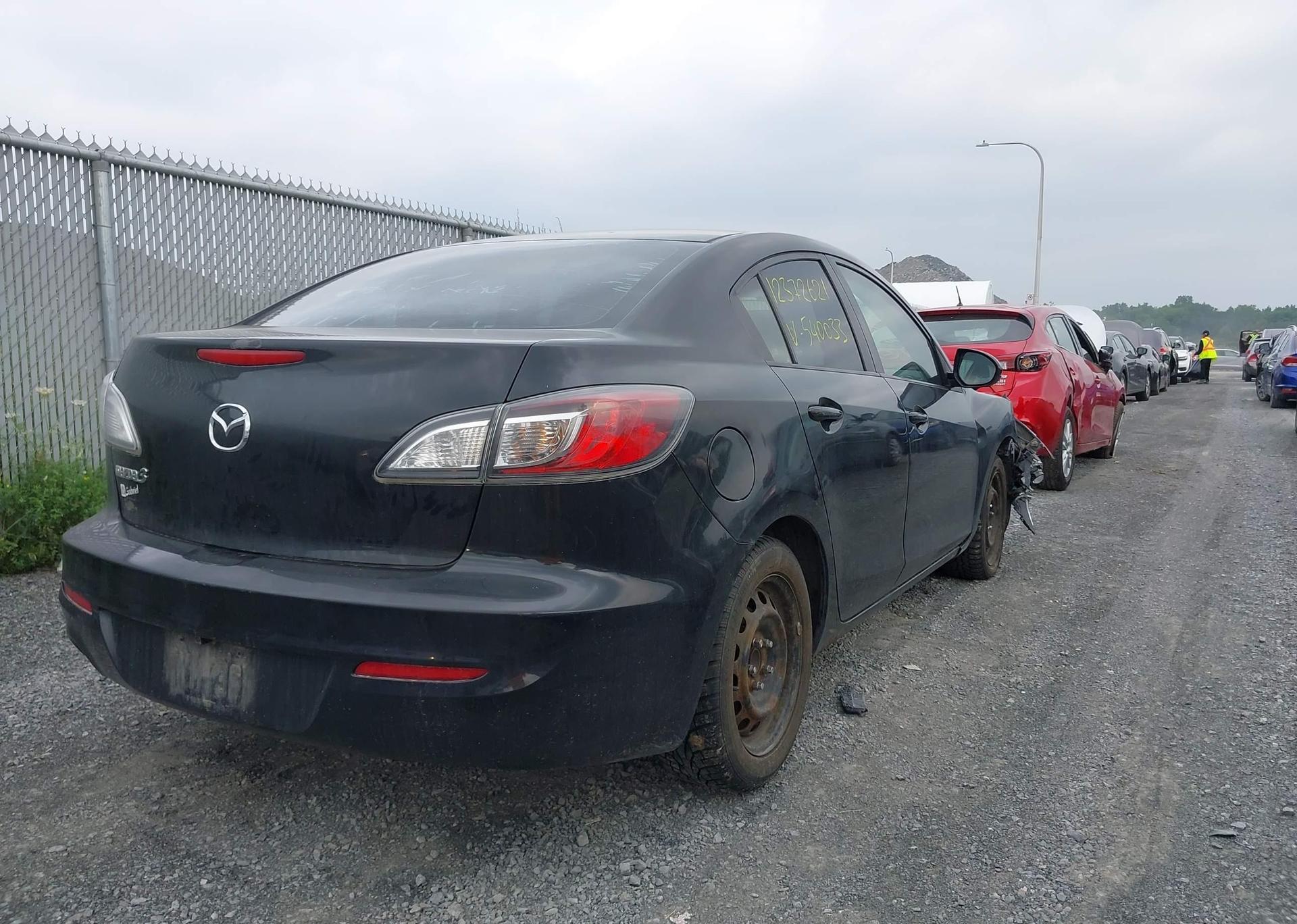 2012 MAZDA 3 I