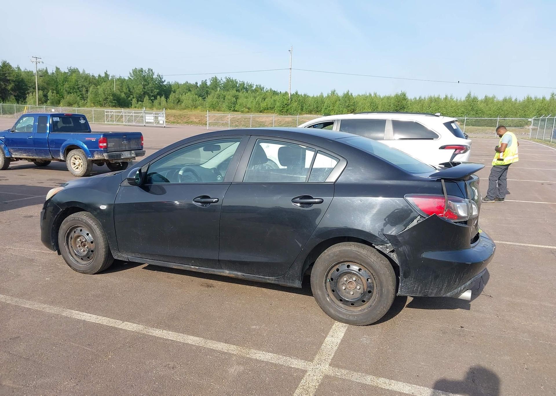 2010 MAZDA 3 I