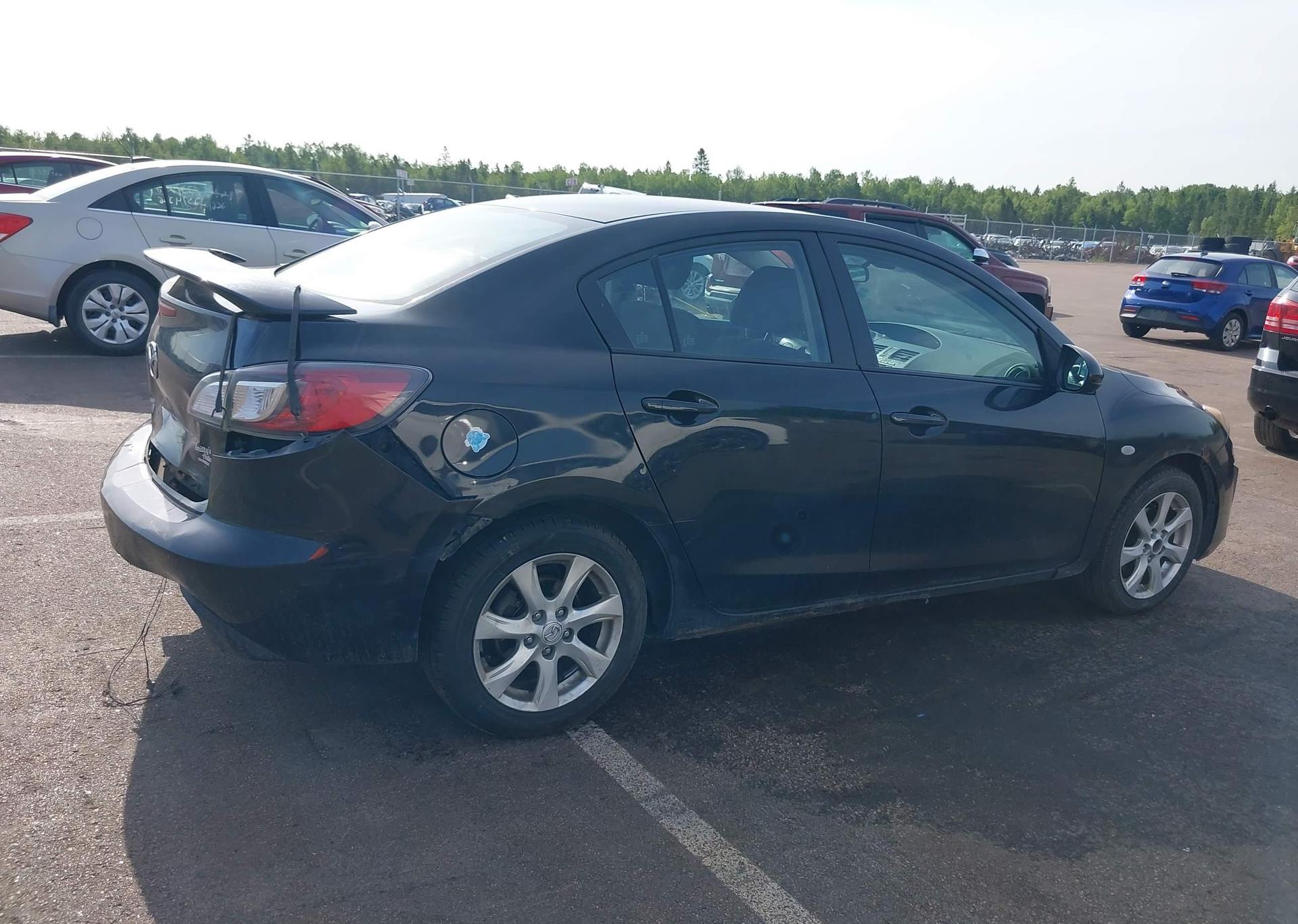 2010 MAZDA 3 I
