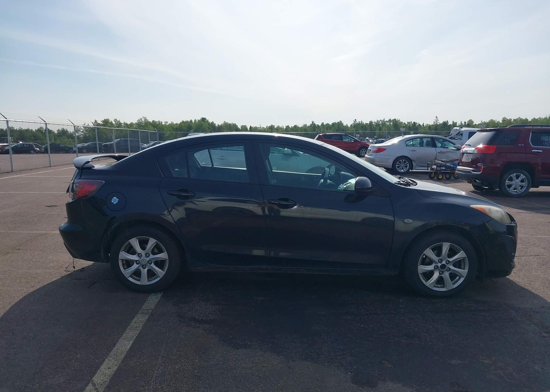 2010 MAZDA 3 I