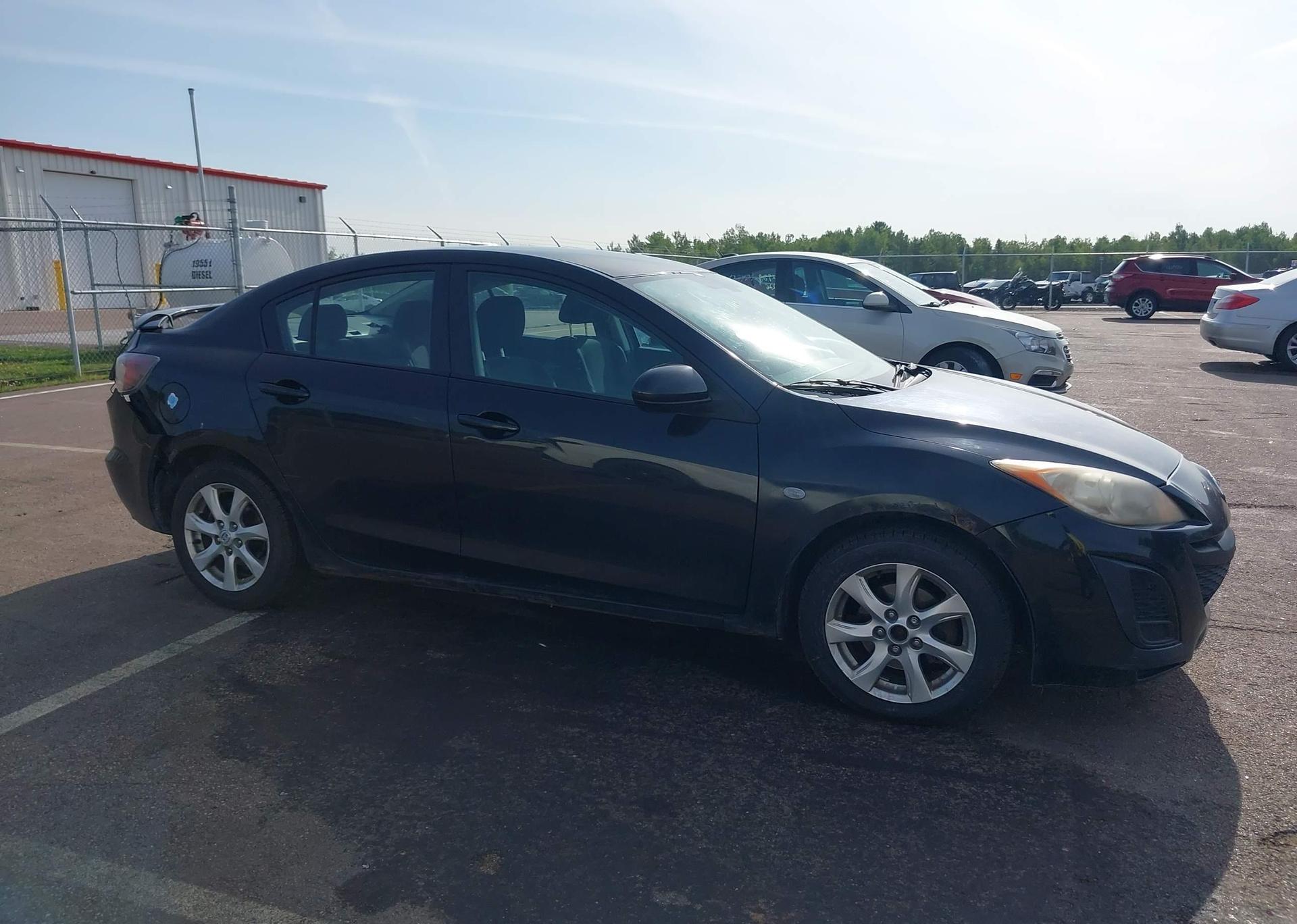 2010 MAZDA 3 I