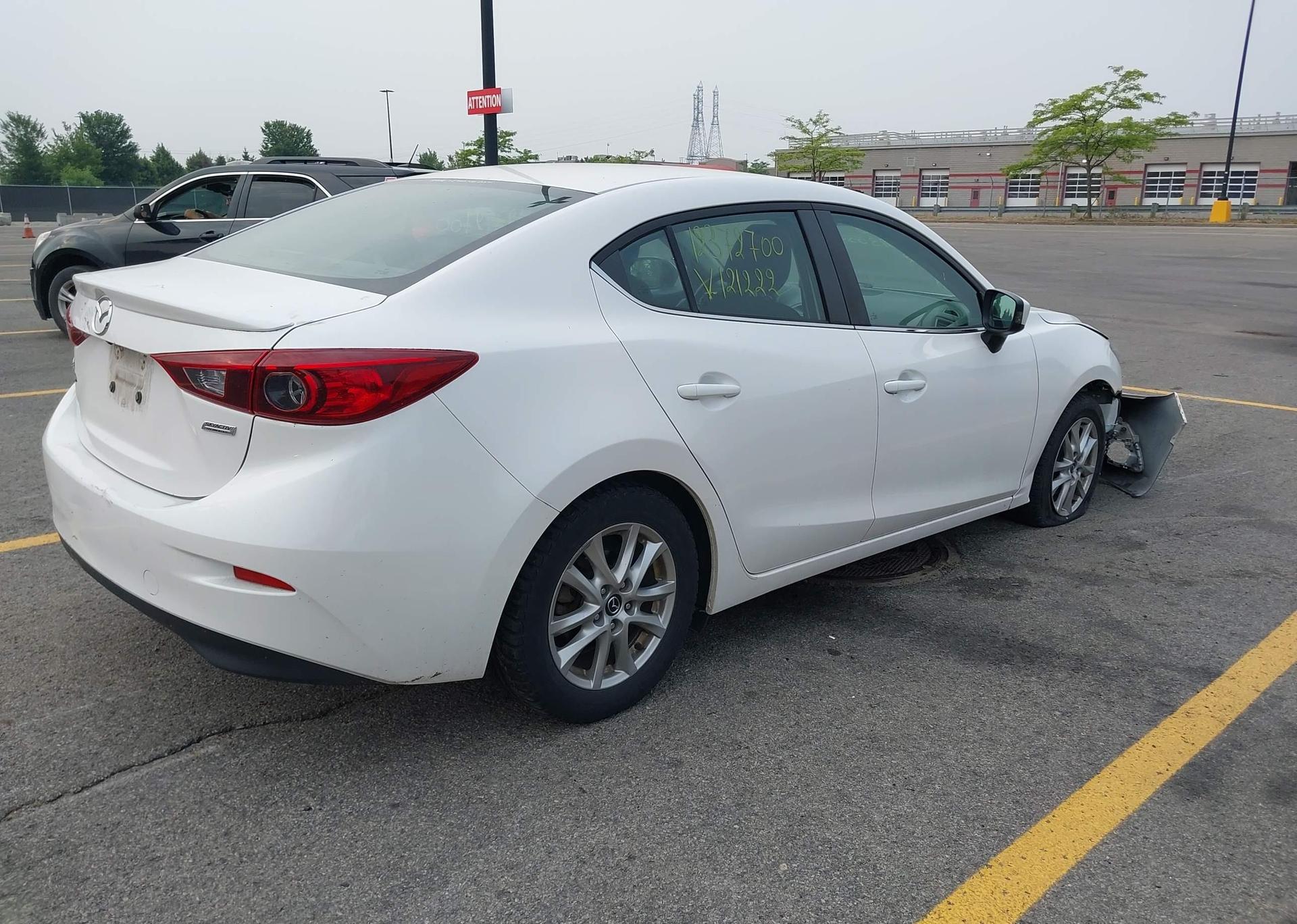 2014 MAZDA MAZDA3 GS-SKY