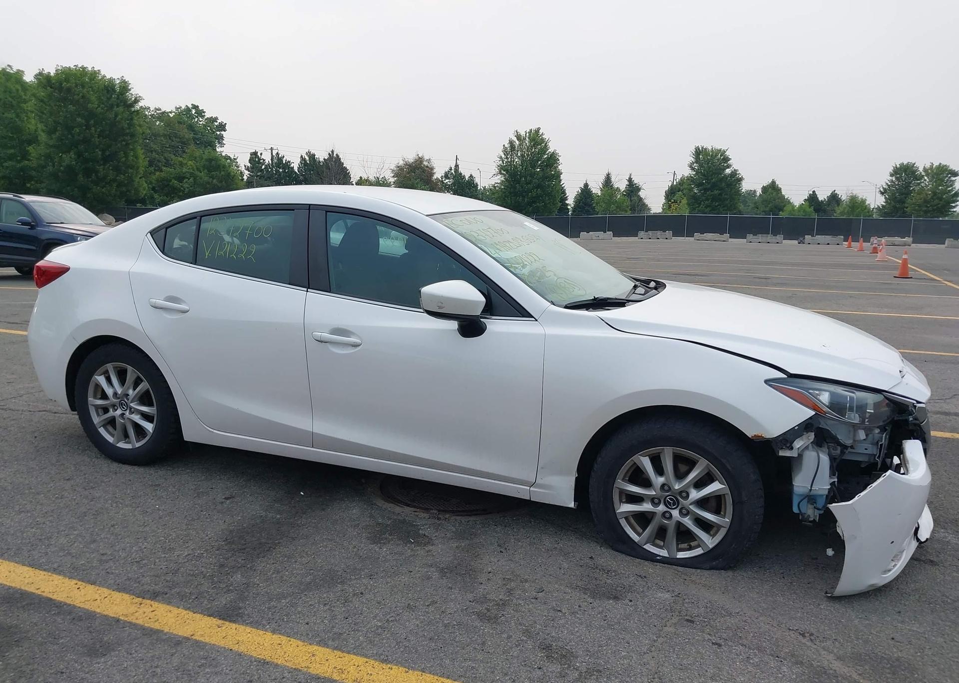 2014 MAZDA MAZDA3 GS-SKY