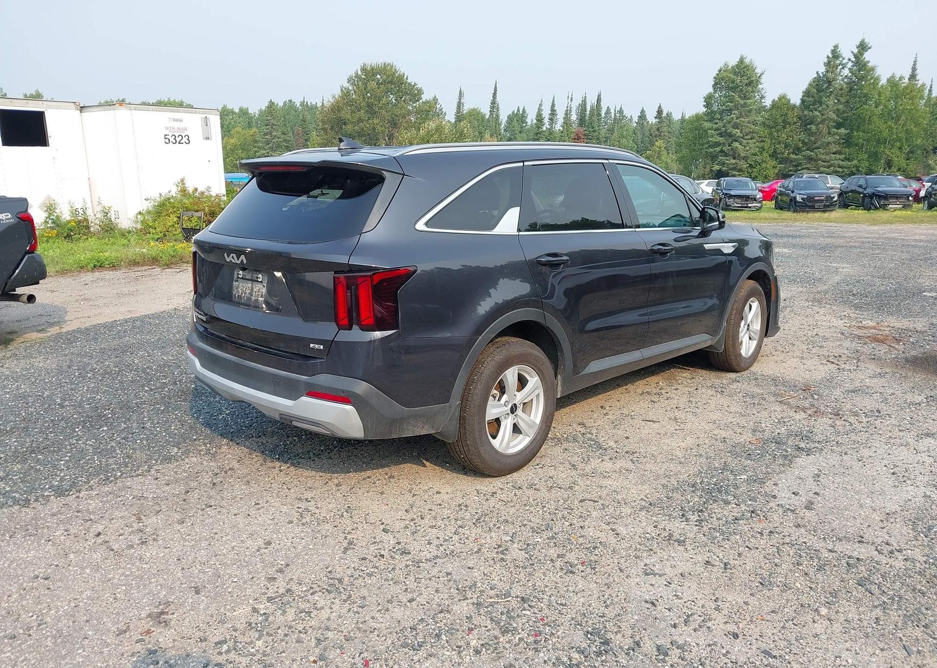 2025 KIA SORENTO 2.5L LX