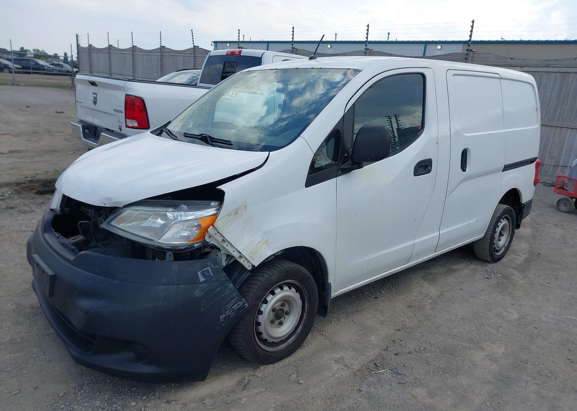 2015 NISSAN NV200 S