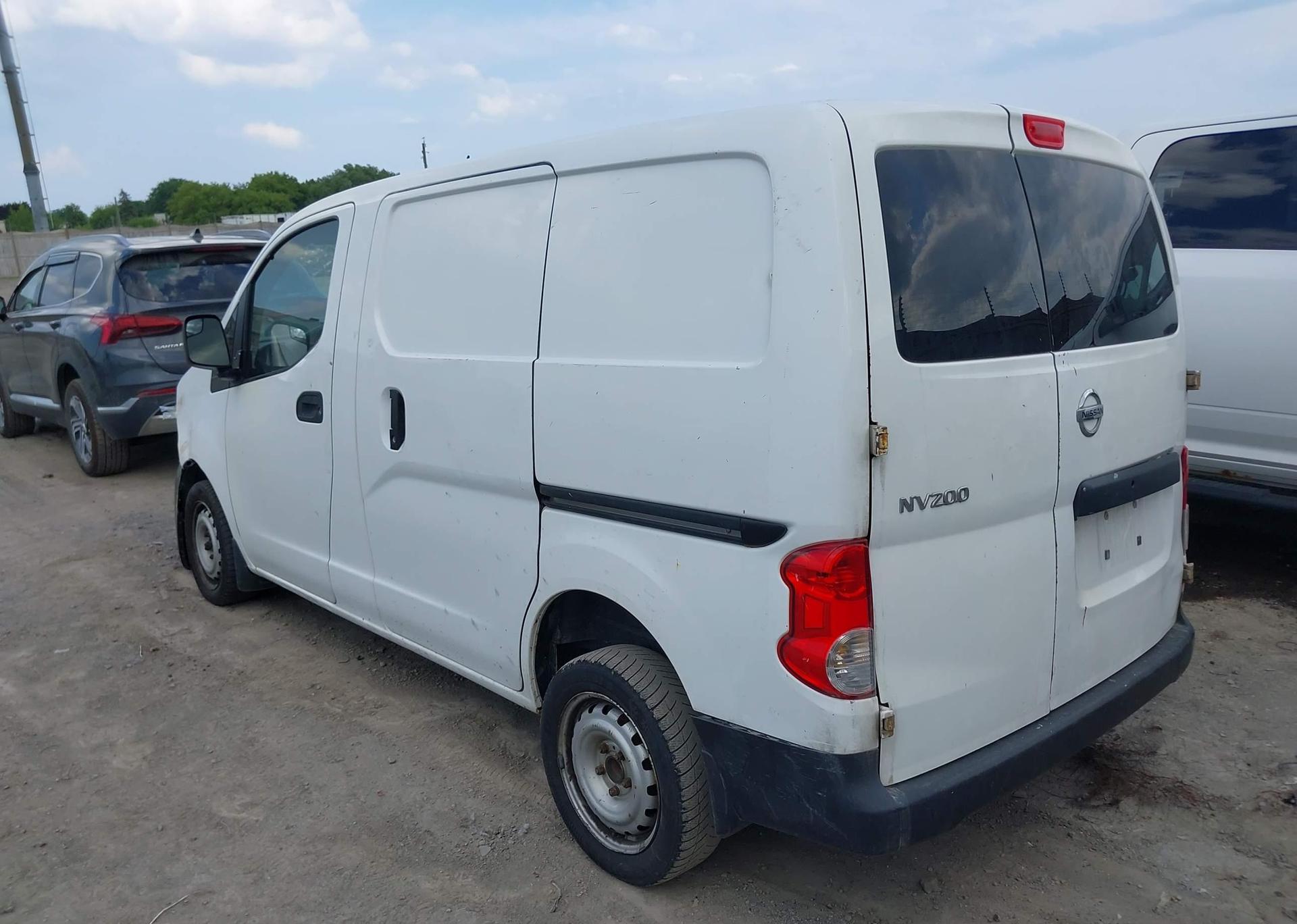 2015 NISSAN NV200 S