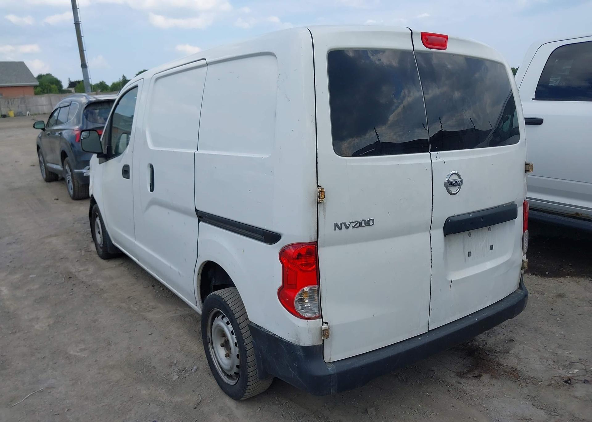 2015 NISSAN NV200 S