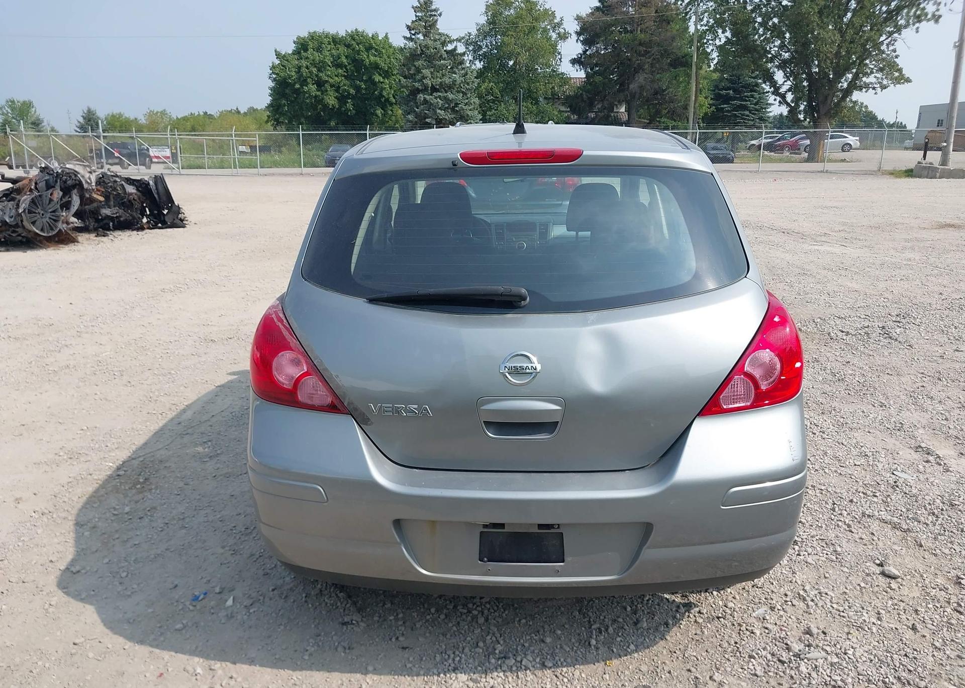 2012 NISSAN VERSA 1.8 S