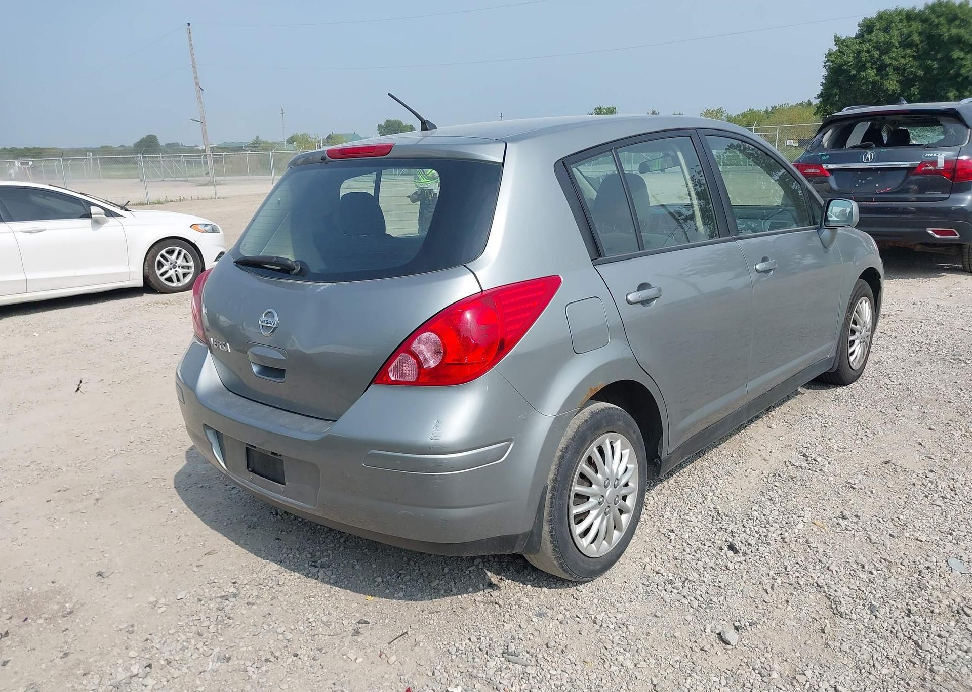 2012 NISSAN VERSA 1.8 S