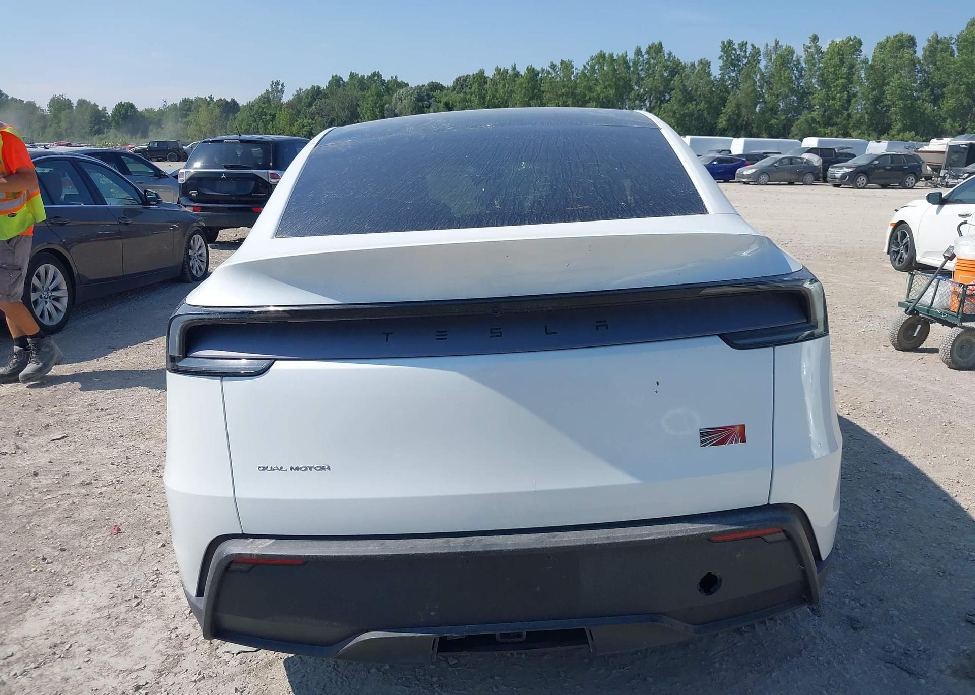 2026 TESLA MODEL Y LONG RANGE