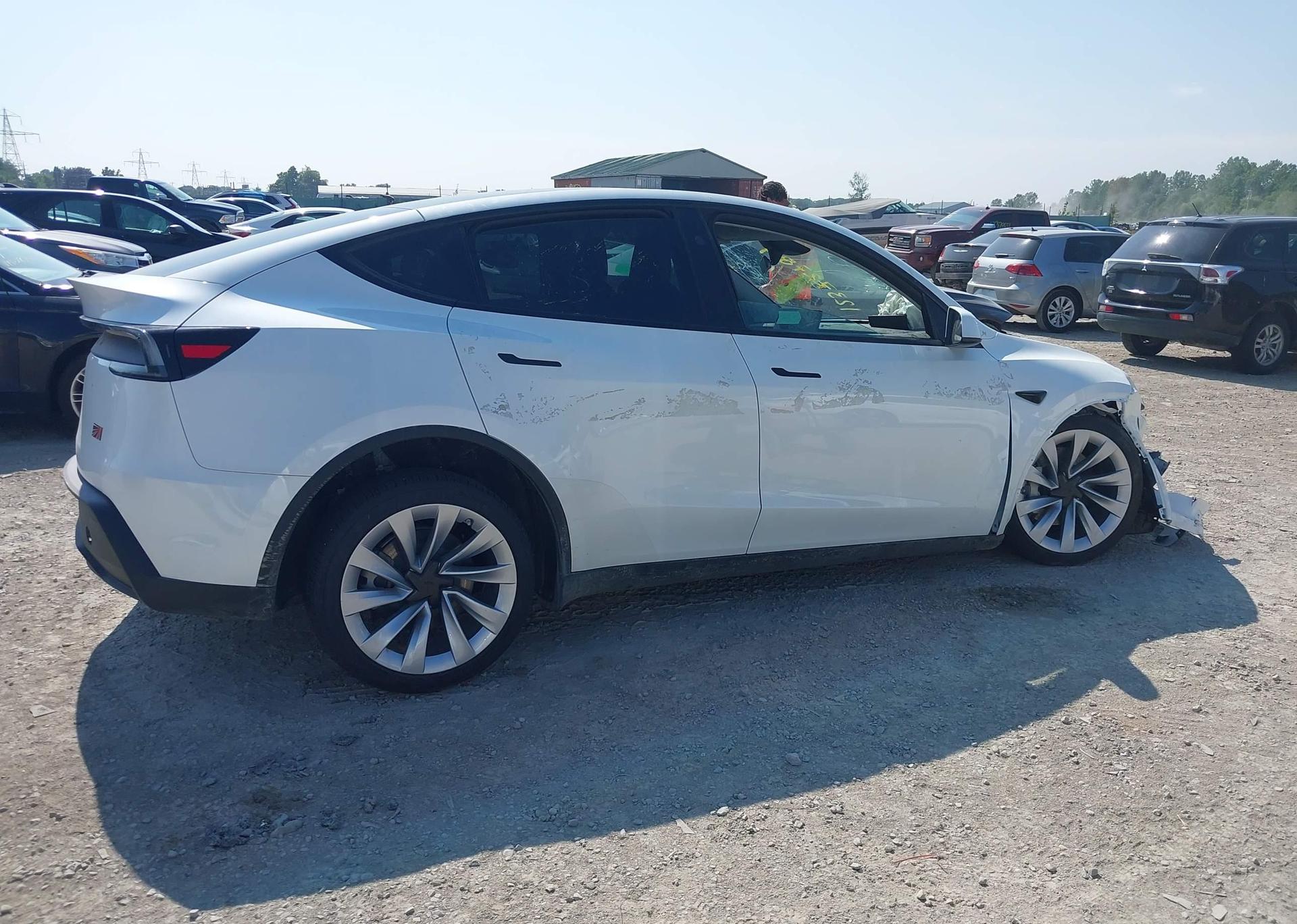 2026 TESLA MODEL Y LONG RANGE