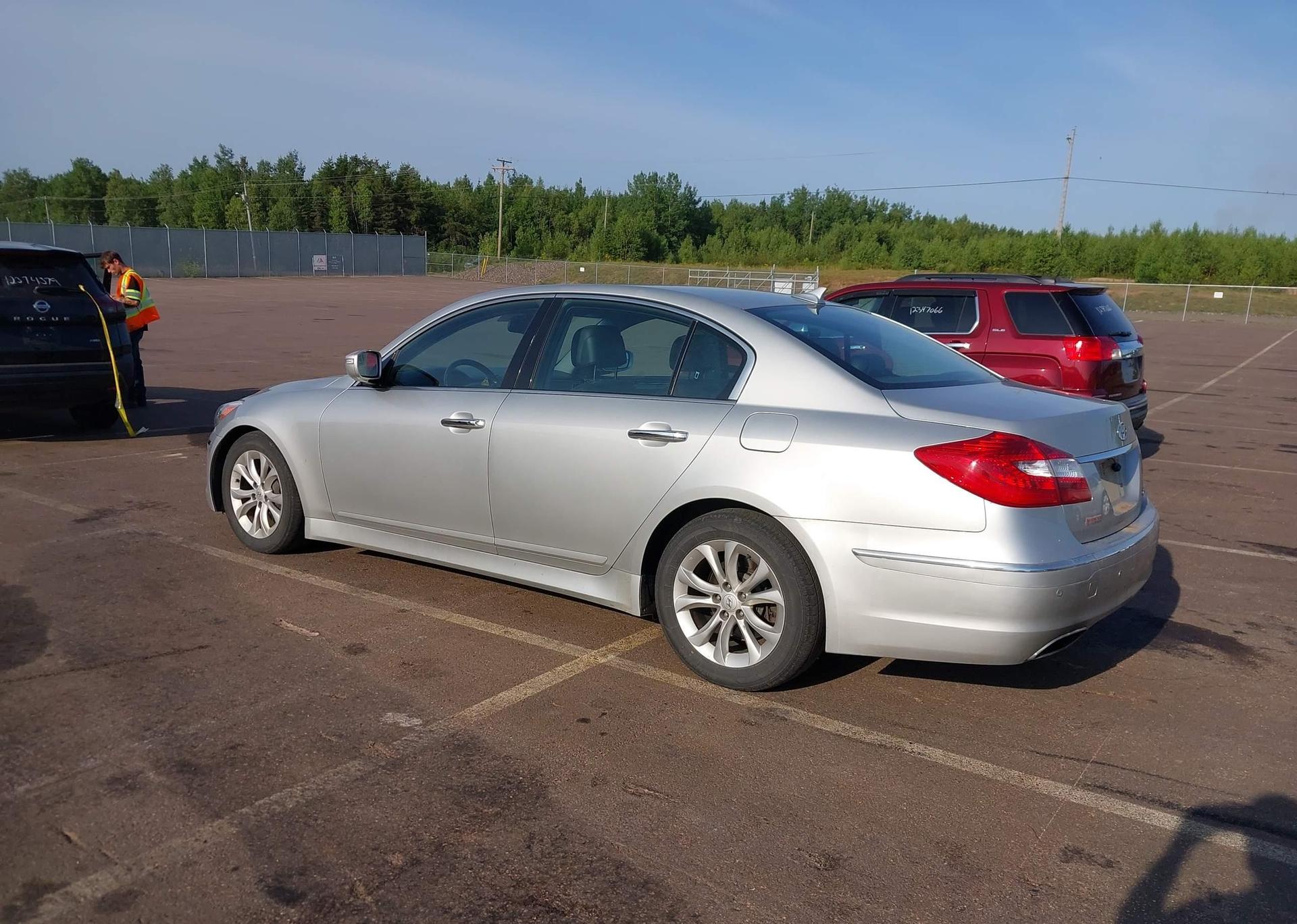 2012 HYUNDAI GENESIS SEDAN