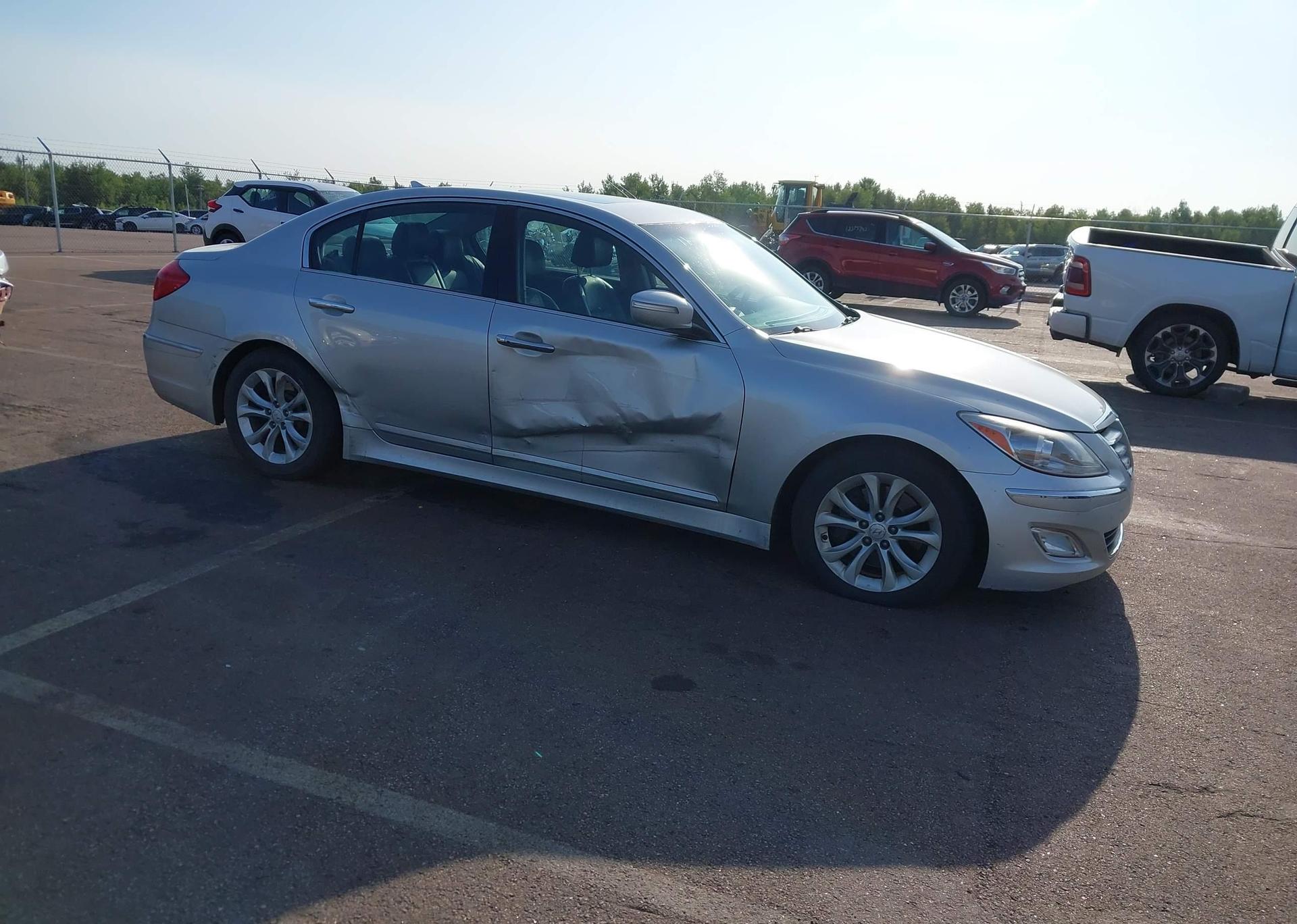 2012 HYUNDAI GENESIS SEDAN