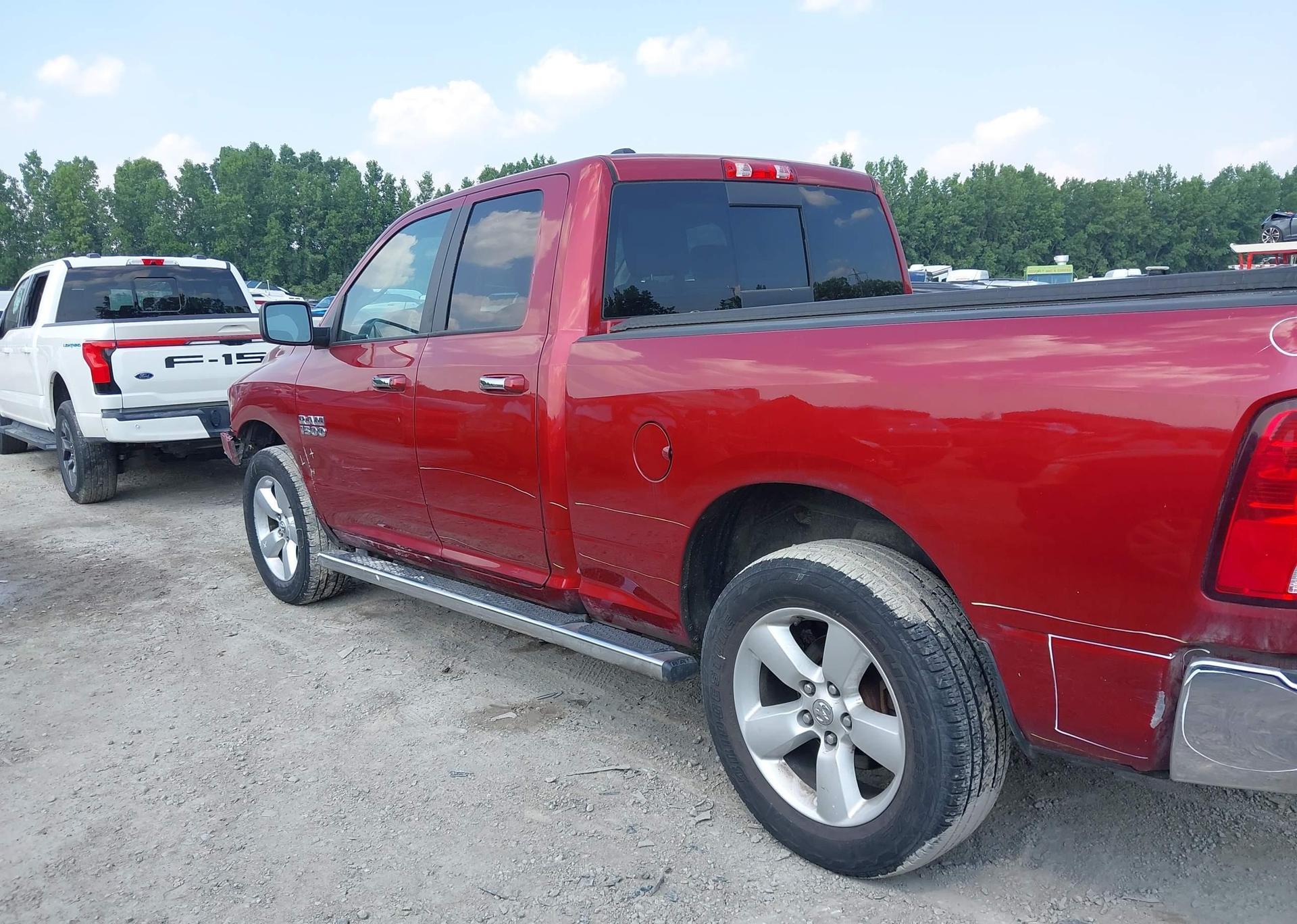 2015 RAM 1500 SLT